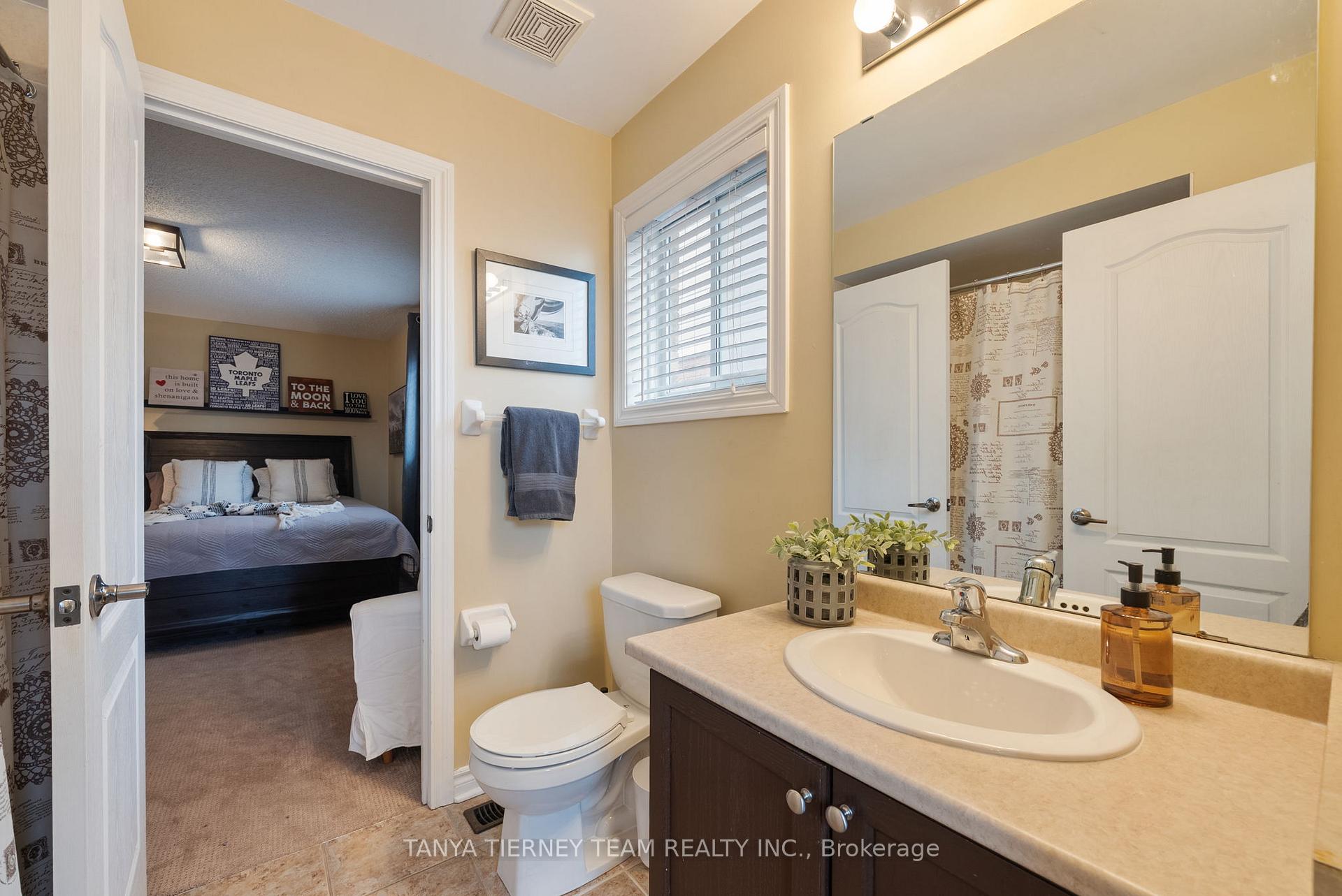 Photo 23 of 116 Cachet Boulevard, Whitby, Brooklin — HOMEH