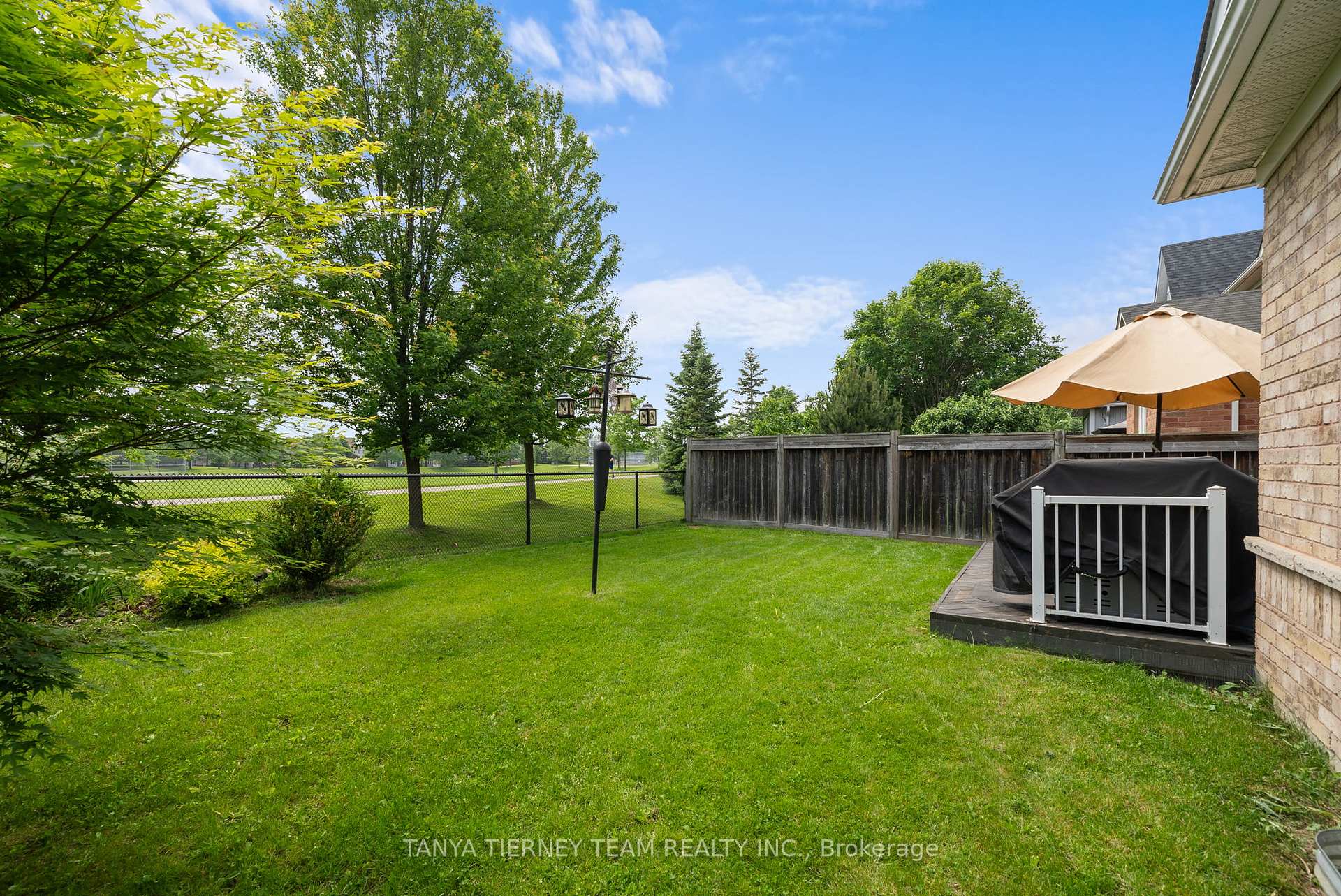 Photo 39 of 116 Cachet Boulevard, Whitby, Brooklin — HOMEH