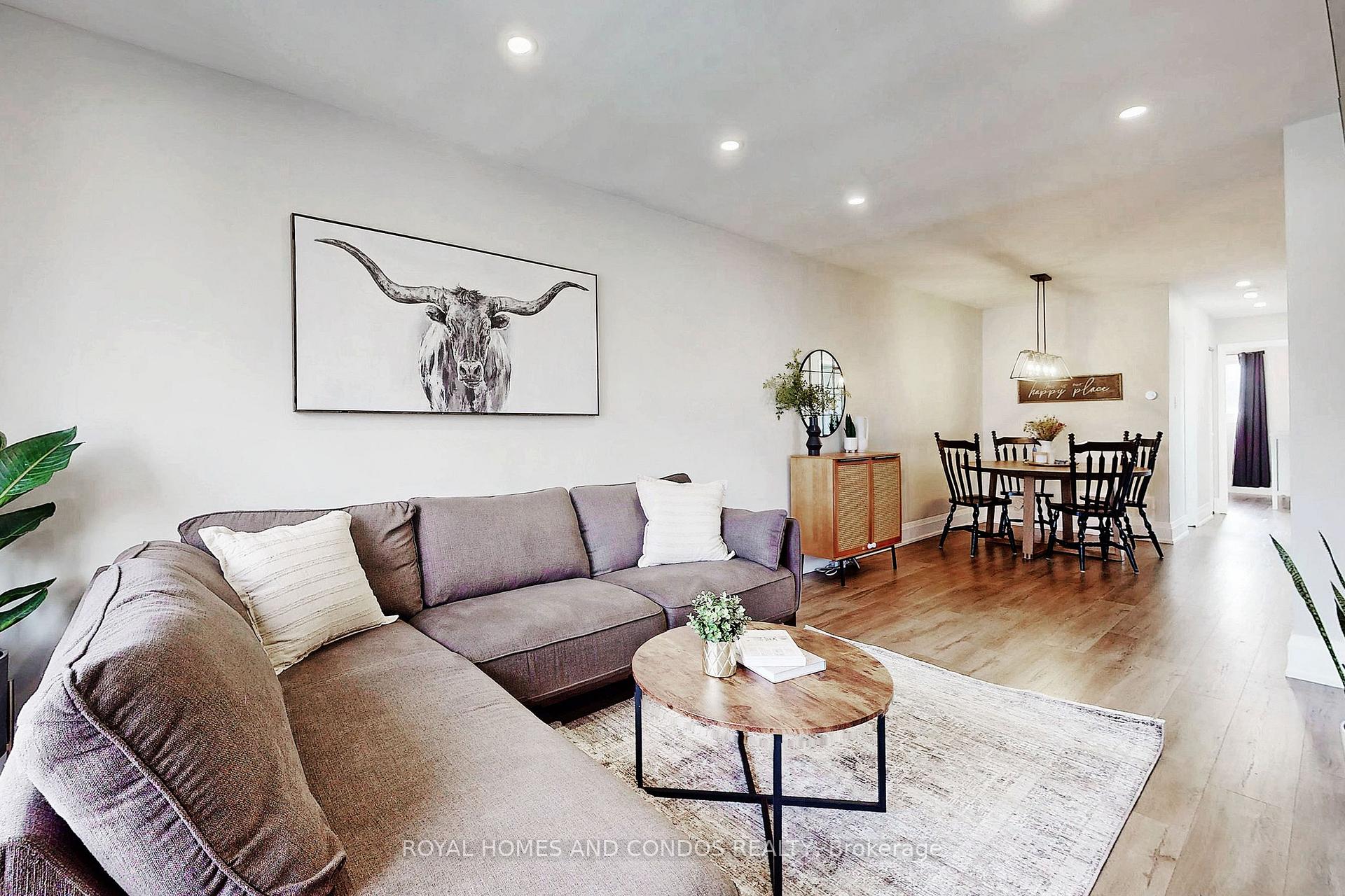 Photo 5 of 46 Nora Court, Cambridge, Silver Heights — HOMEH