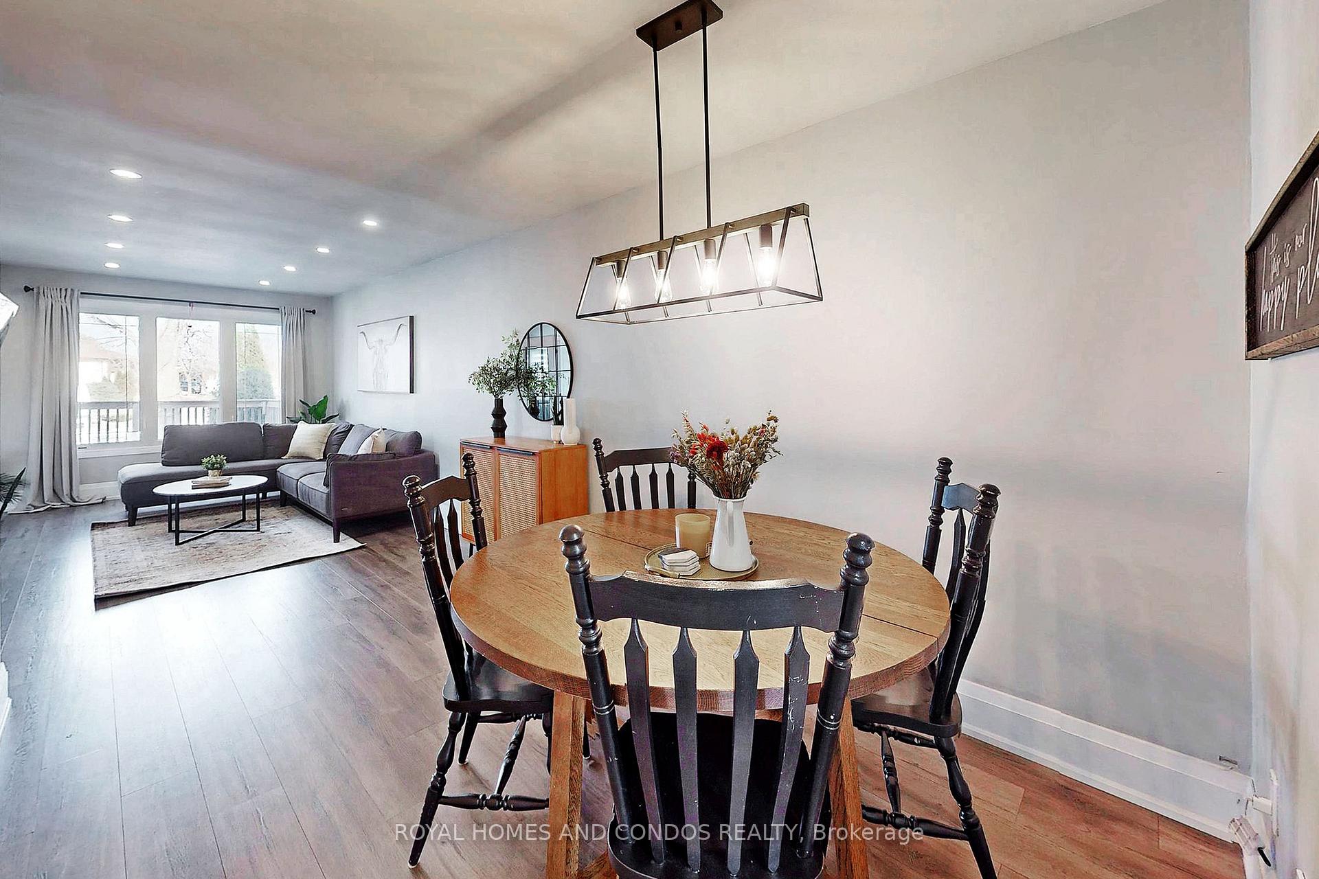 Photo 4 of 46 Nora Court, Cambridge, Silver Heights — HOMEH