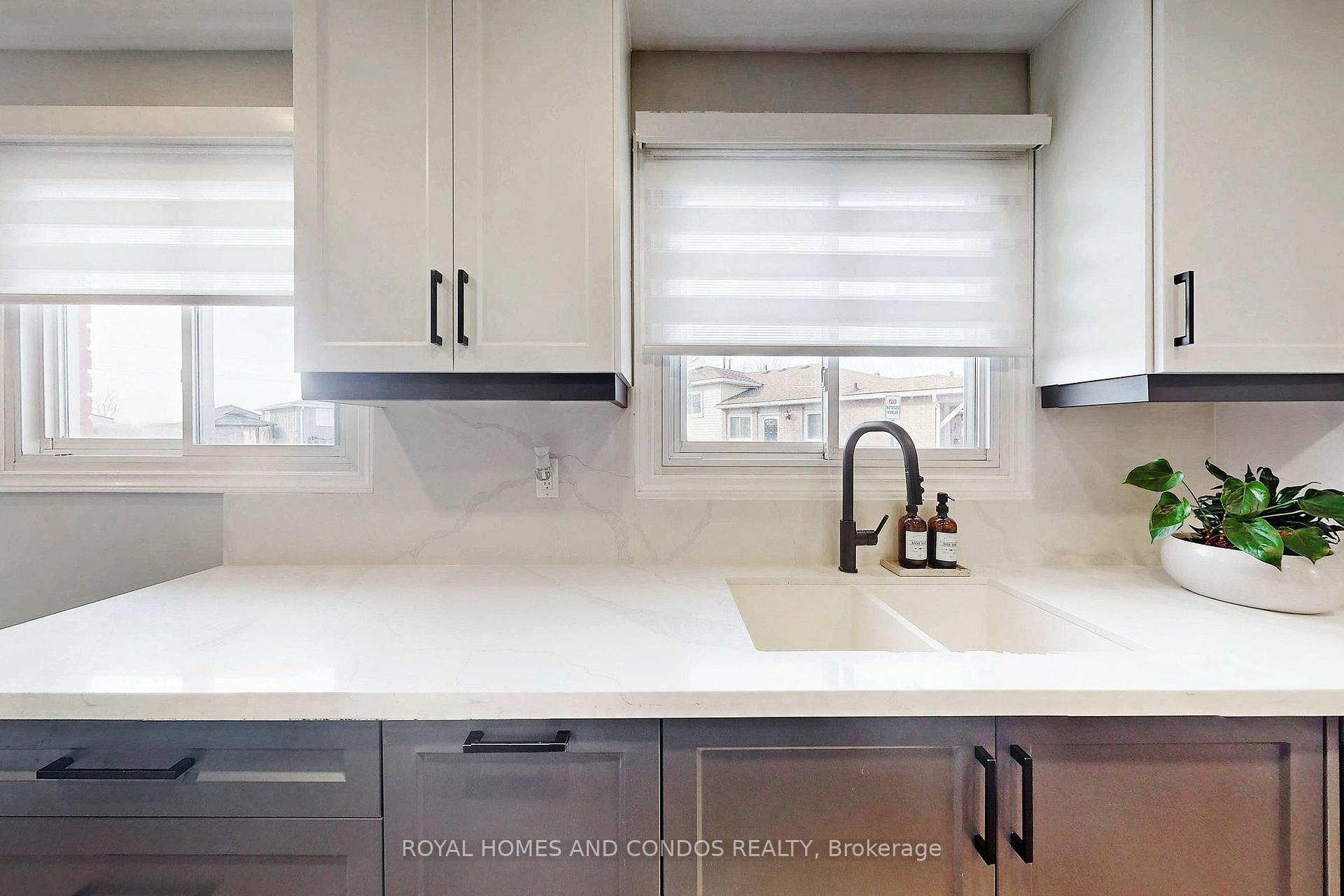 Photo 10 of 46 Nora Court, Cambridge, Silver Heights — HOMEH