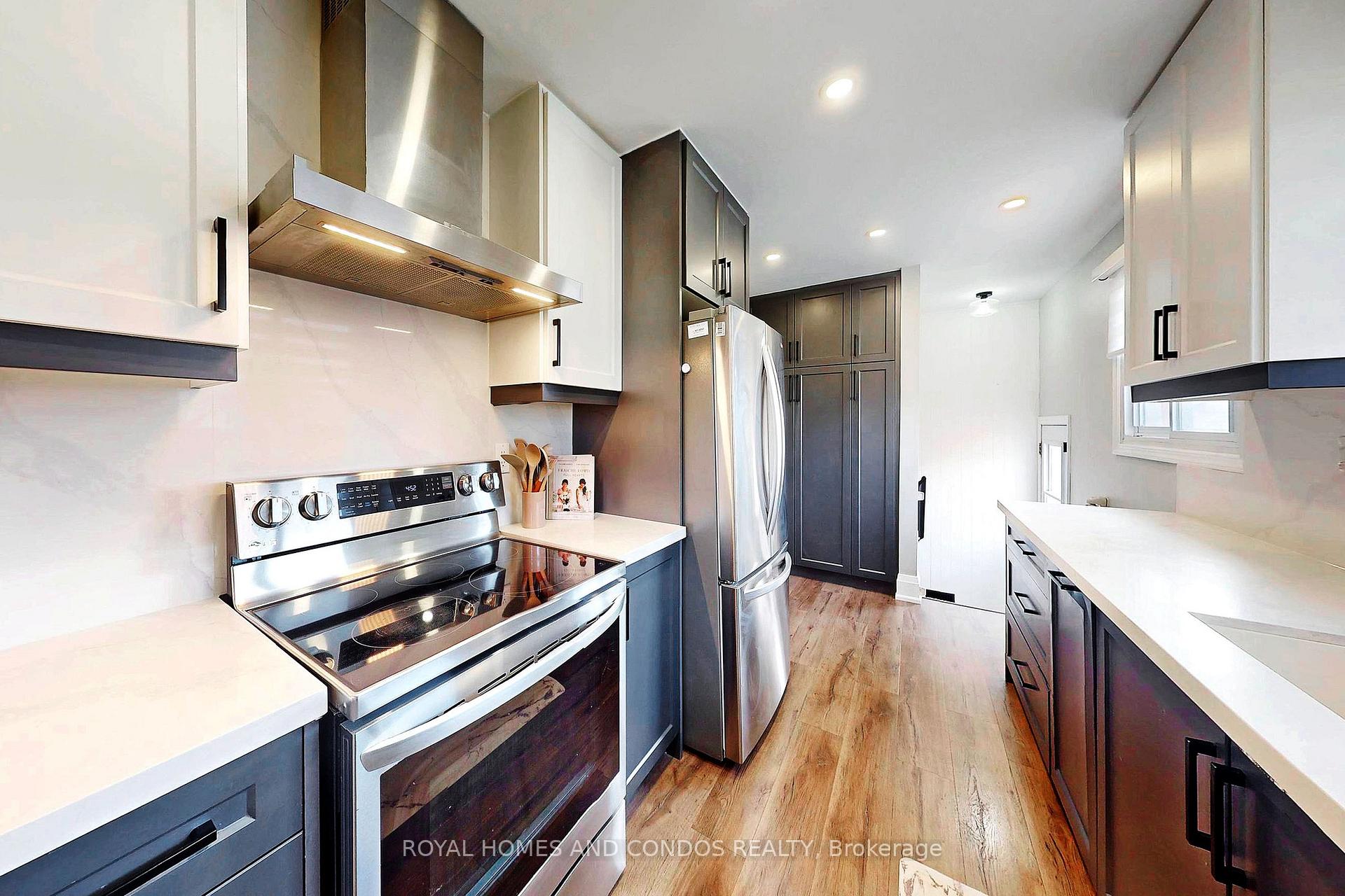 Photo 9 of 46 Nora Court, Cambridge, Silver Heights — HOMEH