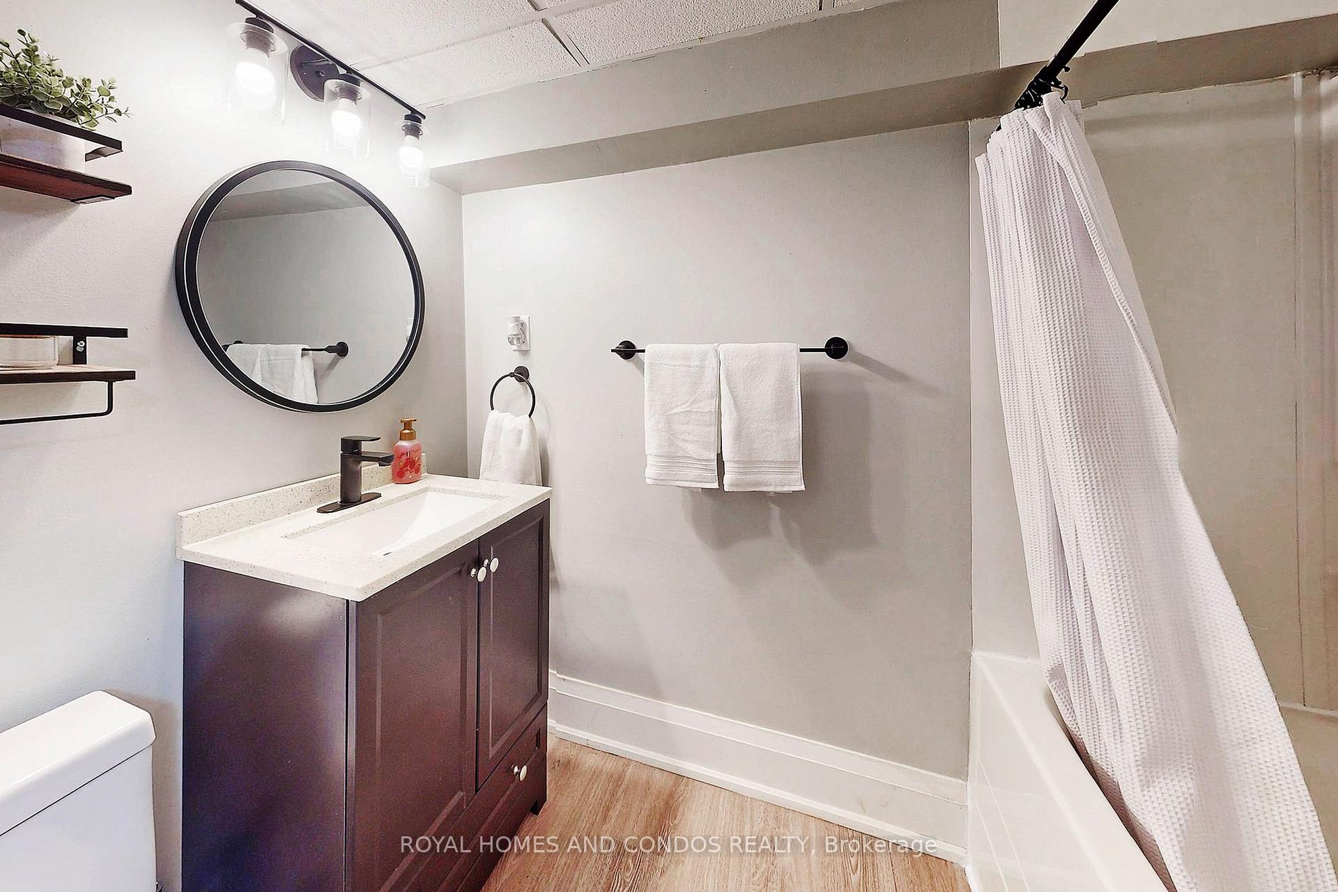 Photo 36 of 46 Nora Court, Cambridge, Silver Heights — HOMEH