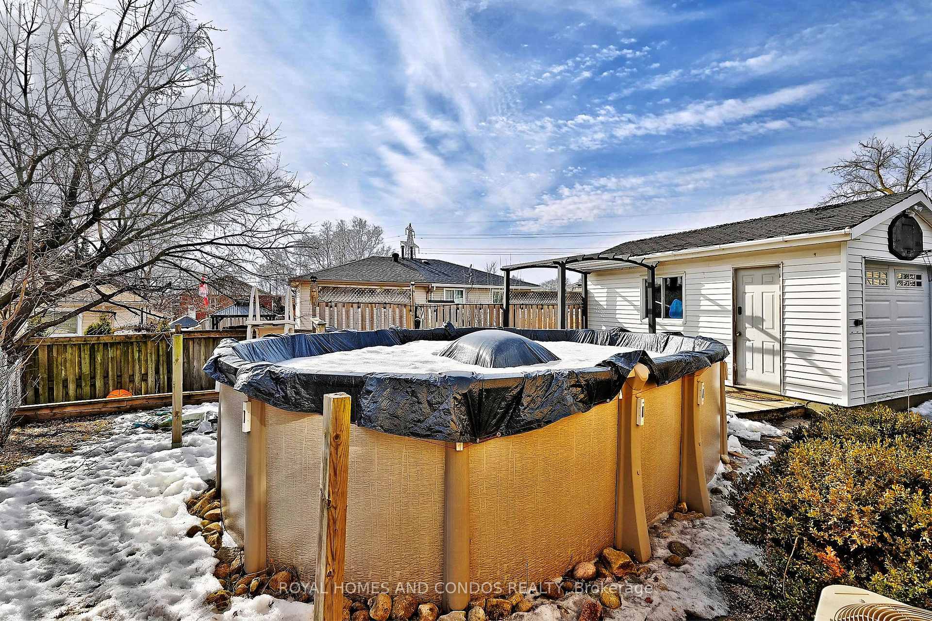 Photo 40 of 46 Nora Court, Cambridge, Silver Heights — HOMEH