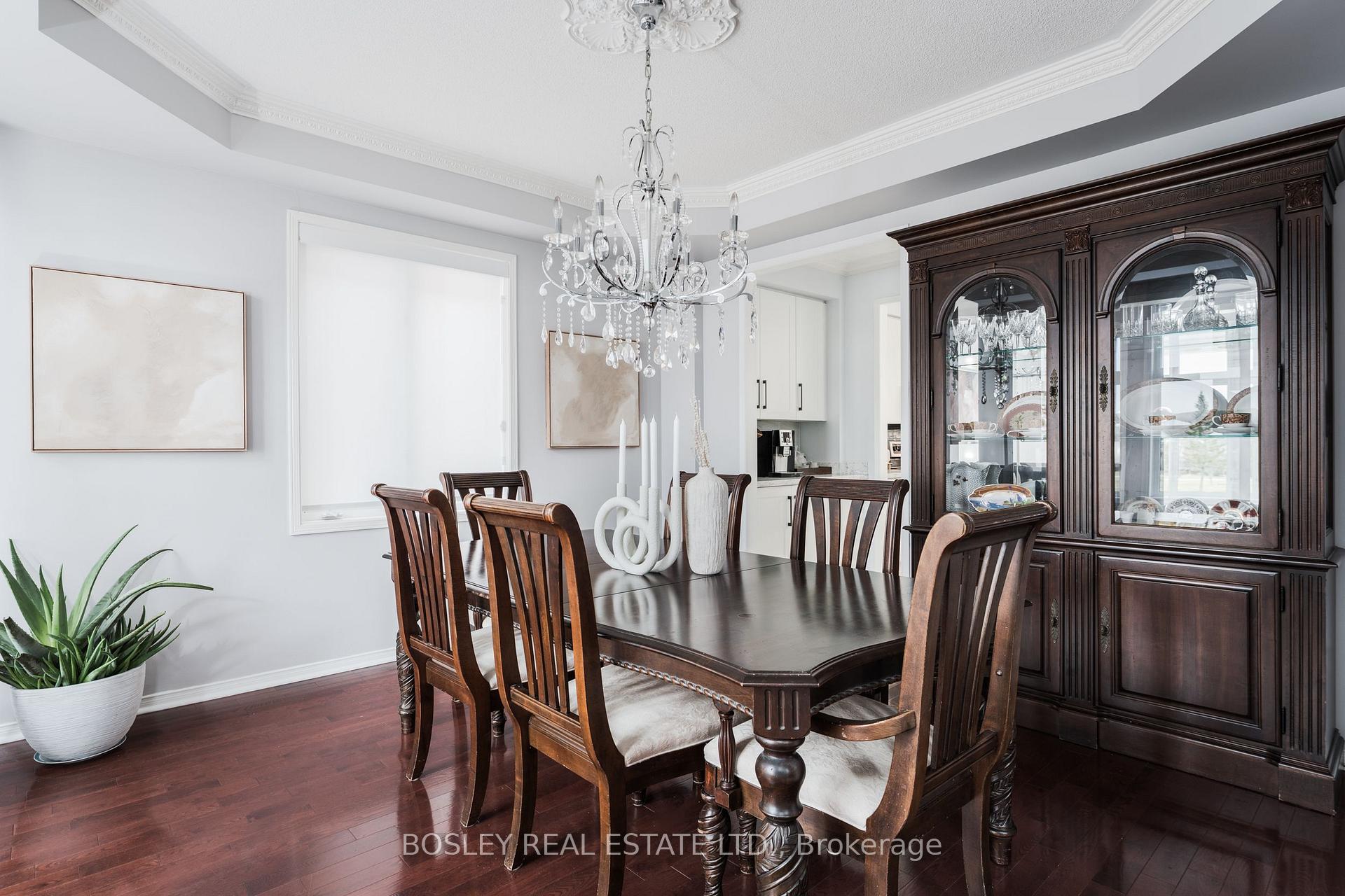 Photo 4 of 50 Belgrave Square, Markham, Berczy — HOMEH
