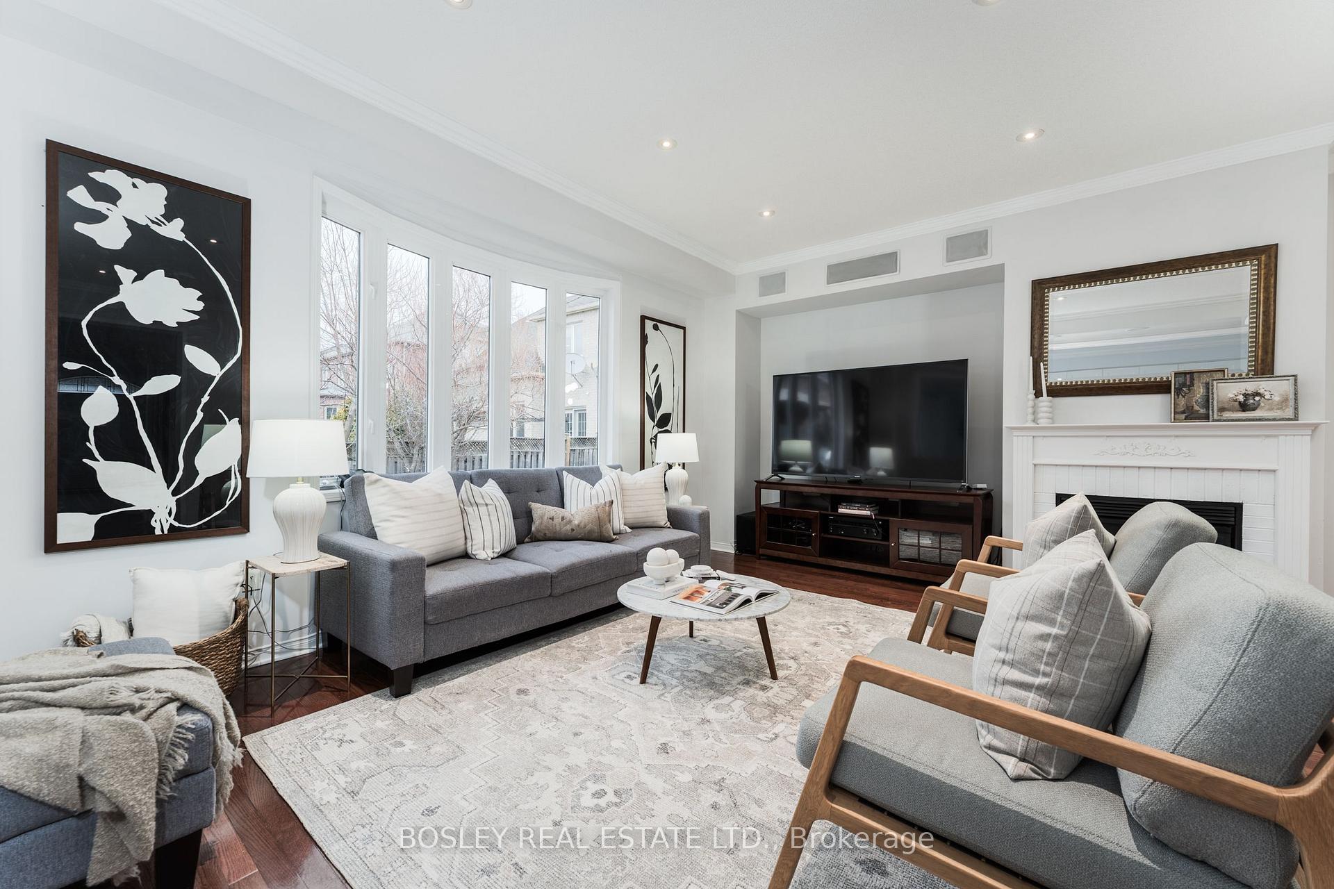 Photo 20 of 50 Belgrave Square, Markham, Berczy — HOMEH