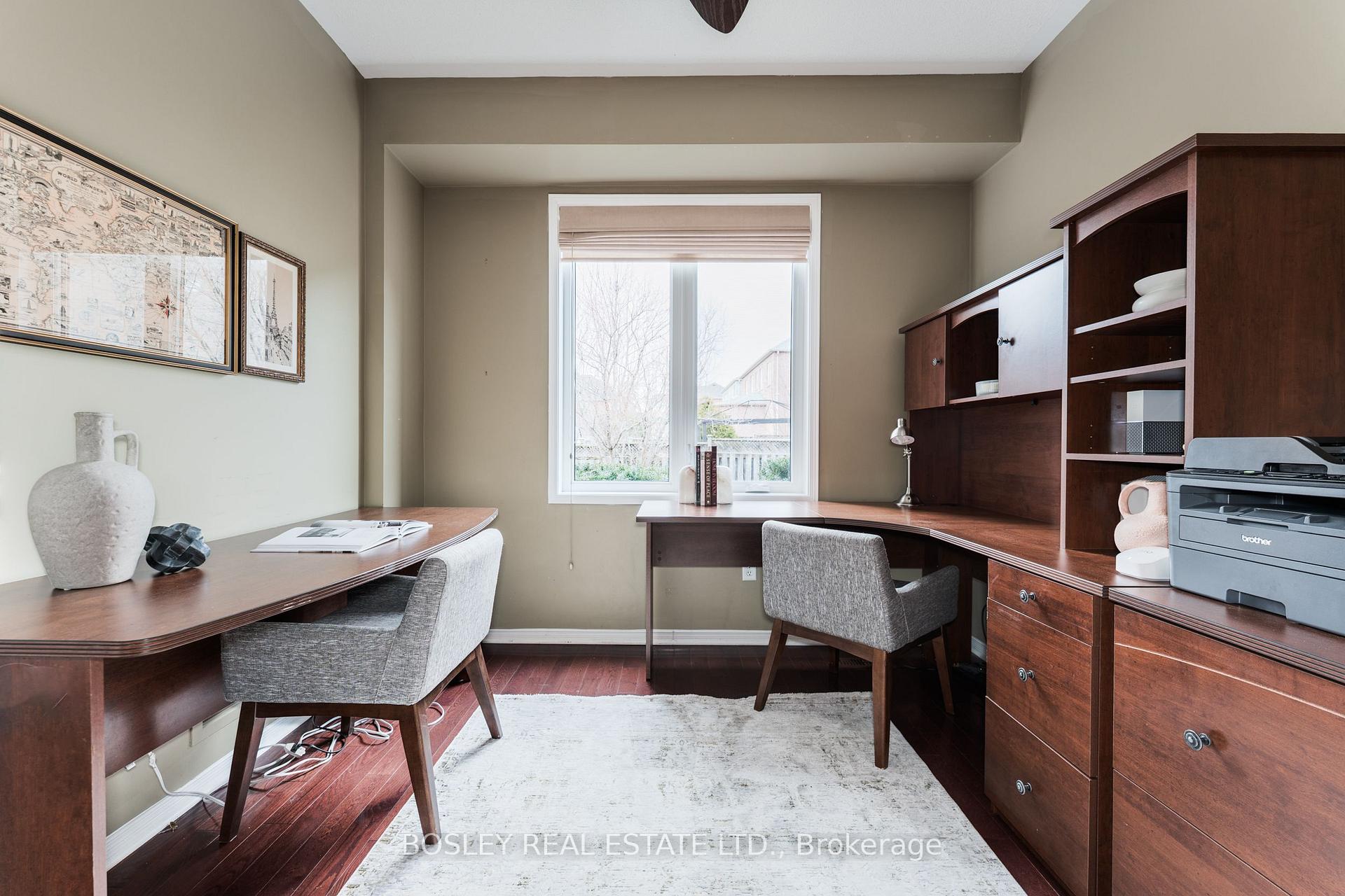 Photo 26 of 50 Belgrave Square, Markham, Berczy — HOMEH