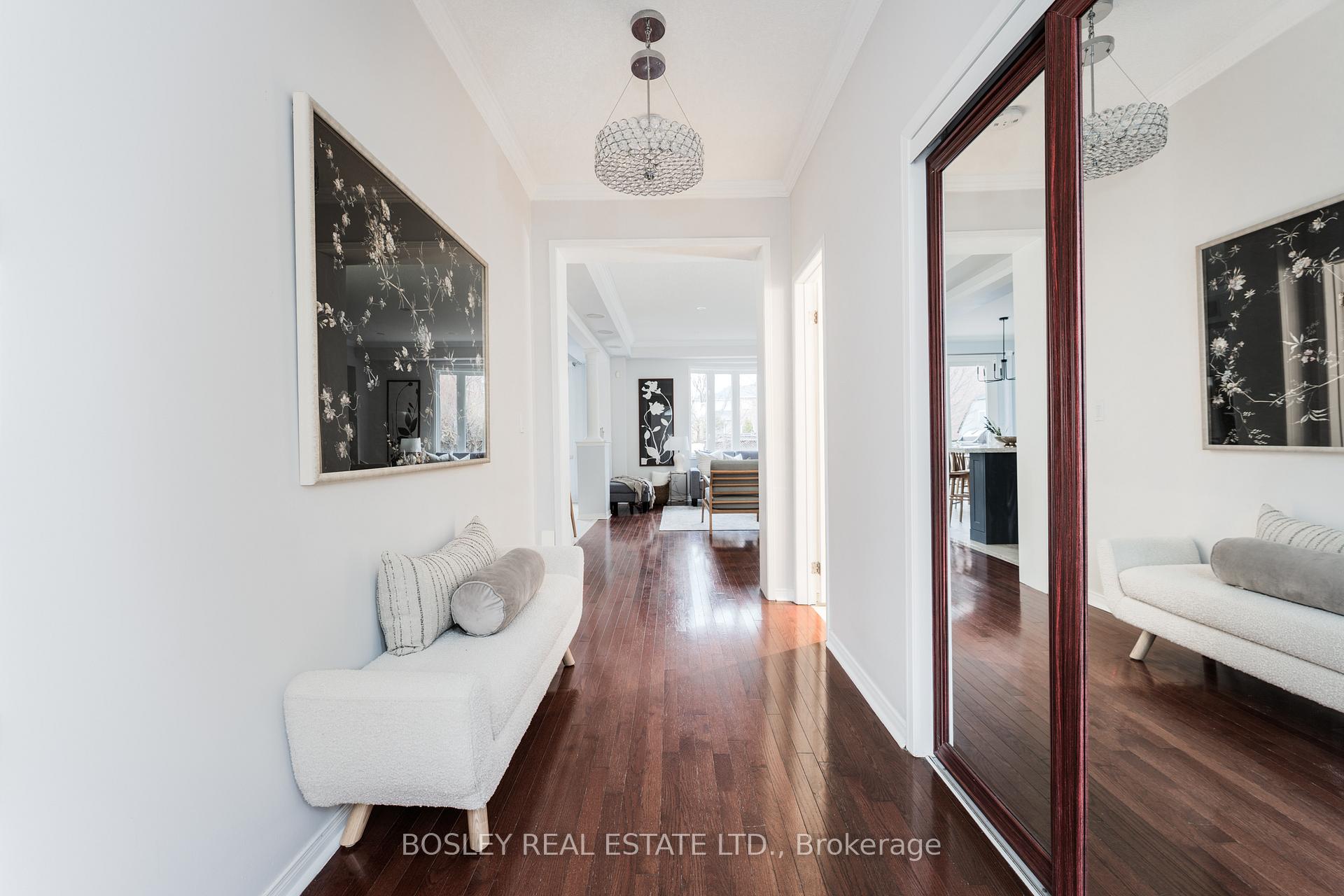 Photo 17 of 50 Belgrave Square, Markham, Berczy — HOMEH