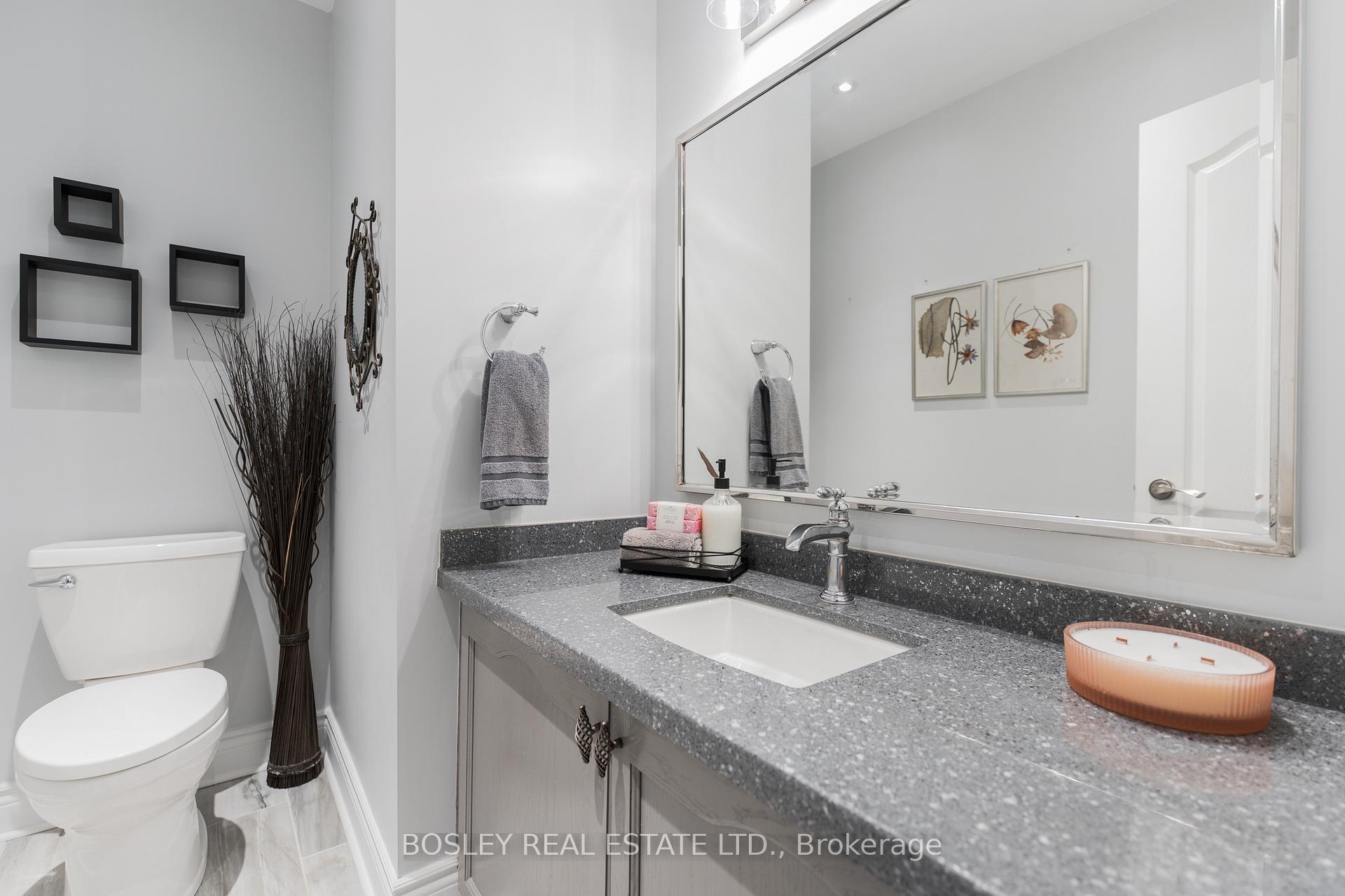 Photo 22 of 50 Belgrave Square, Markham, Berczy — HOMEH