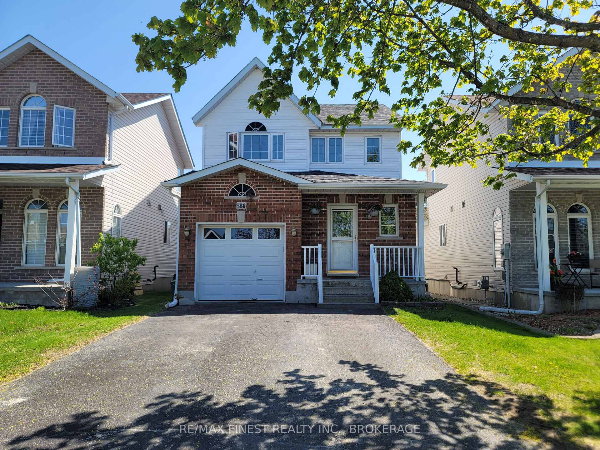 Photo 1 of 586 Freeman Crescent, Kingston, Kingston East (Incl Barret Crt) — HOMEH