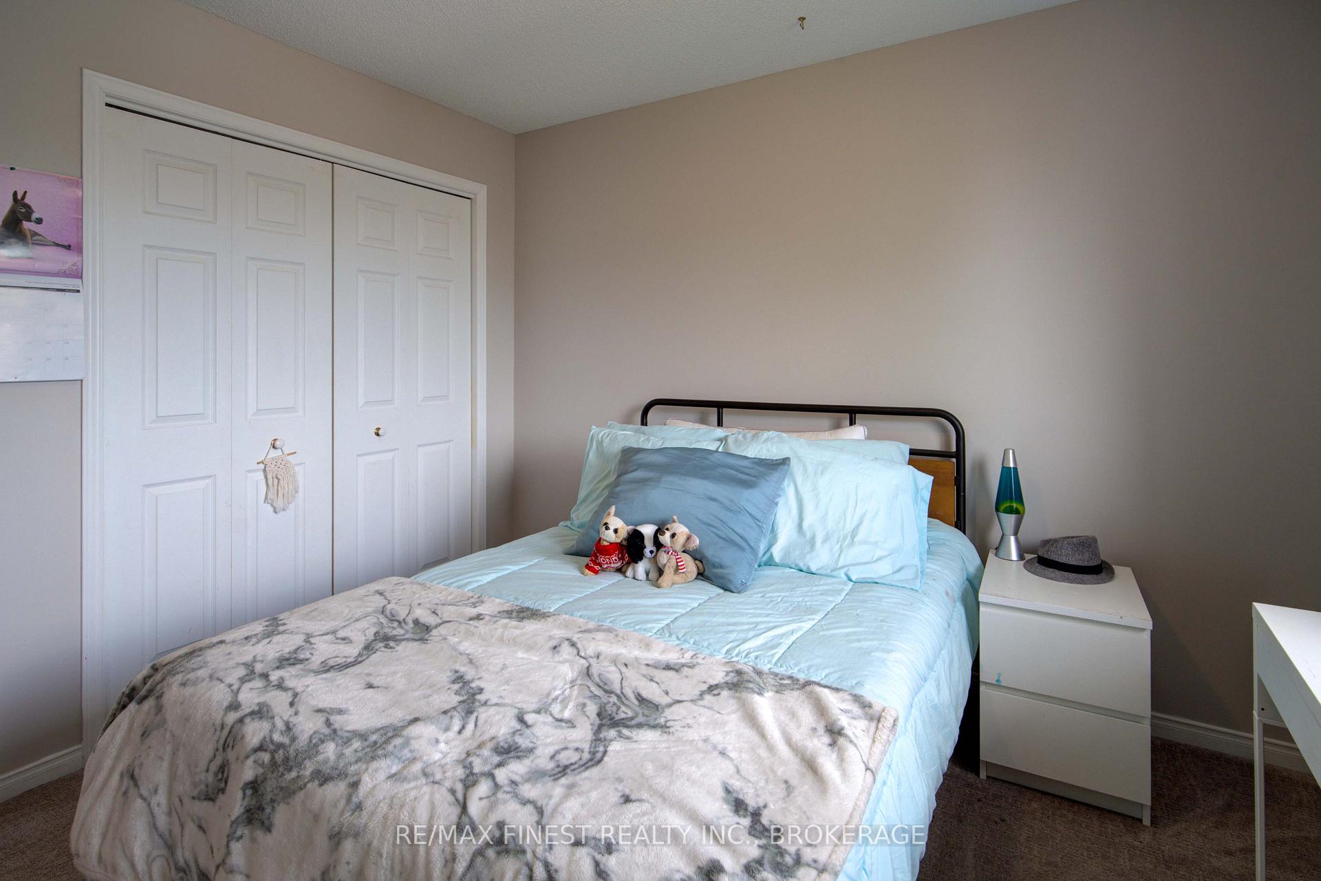 Photo 9 of 586 Freeman Crescent, Kingston, Kingston East (Incl Barret Crt) — HOMEH