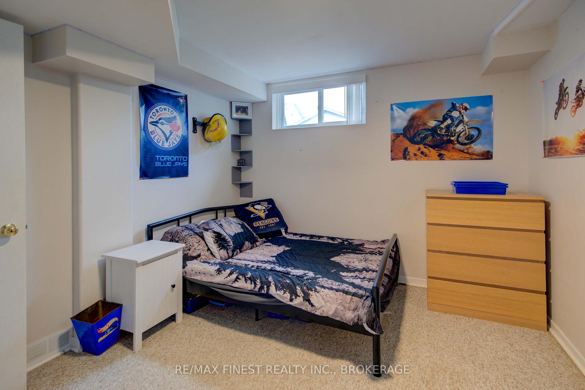 Photo 22 of 586 Freeman Crescent, Kingston, Kingston East (Incl Barret Crt) — HOMEH