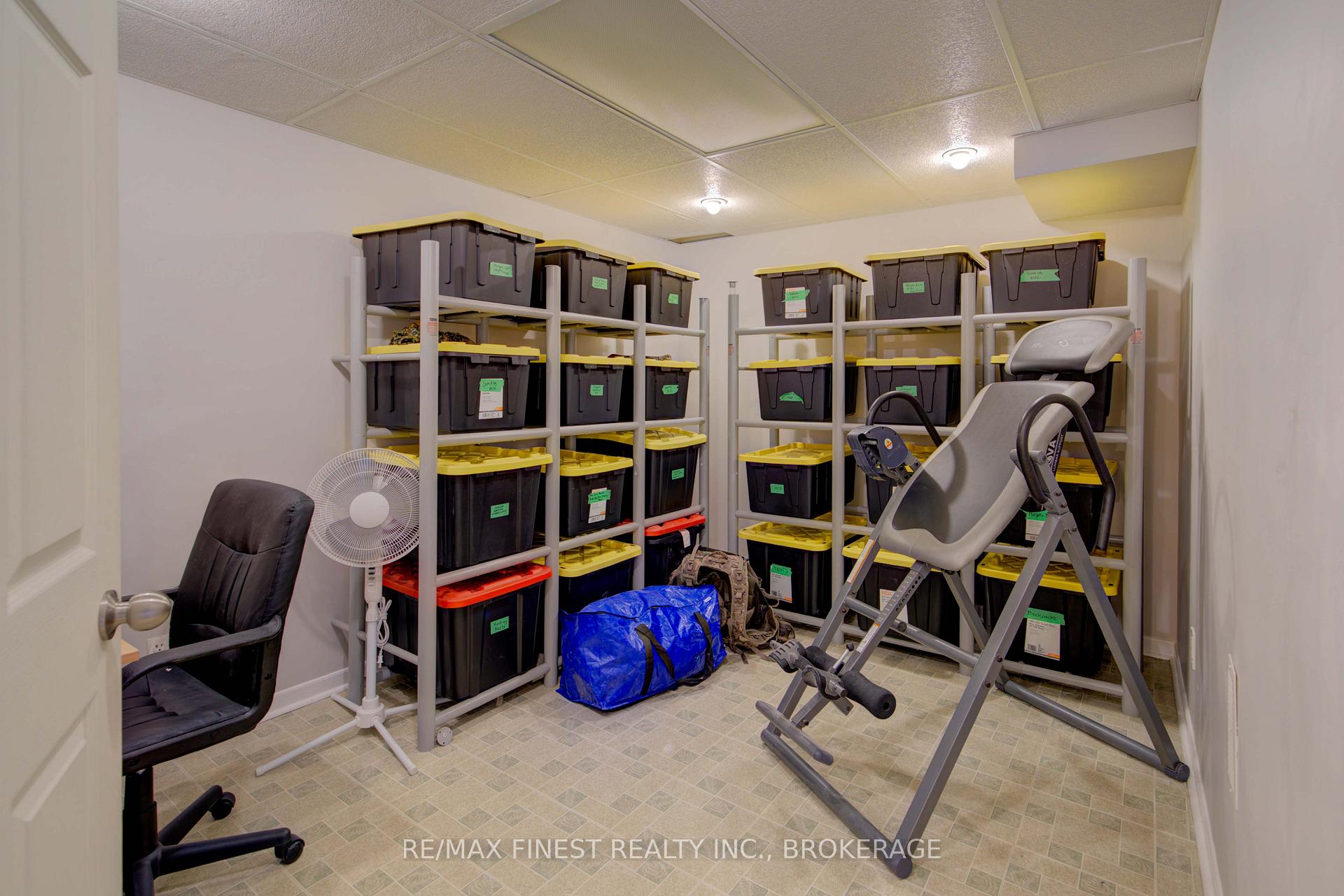 Photo 16 of 586 Freeman Crescent, Kingston, Kingston East (Incl Barret Crt) — HOMEH
