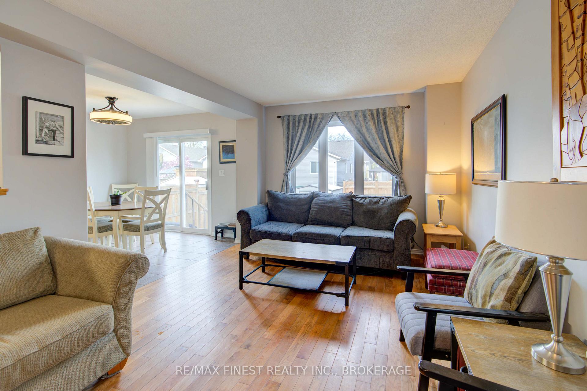 Photo 20 of 586 Freeman Crescent, Kingston, Kingston East (Incl Barret Crt) — HOMEH