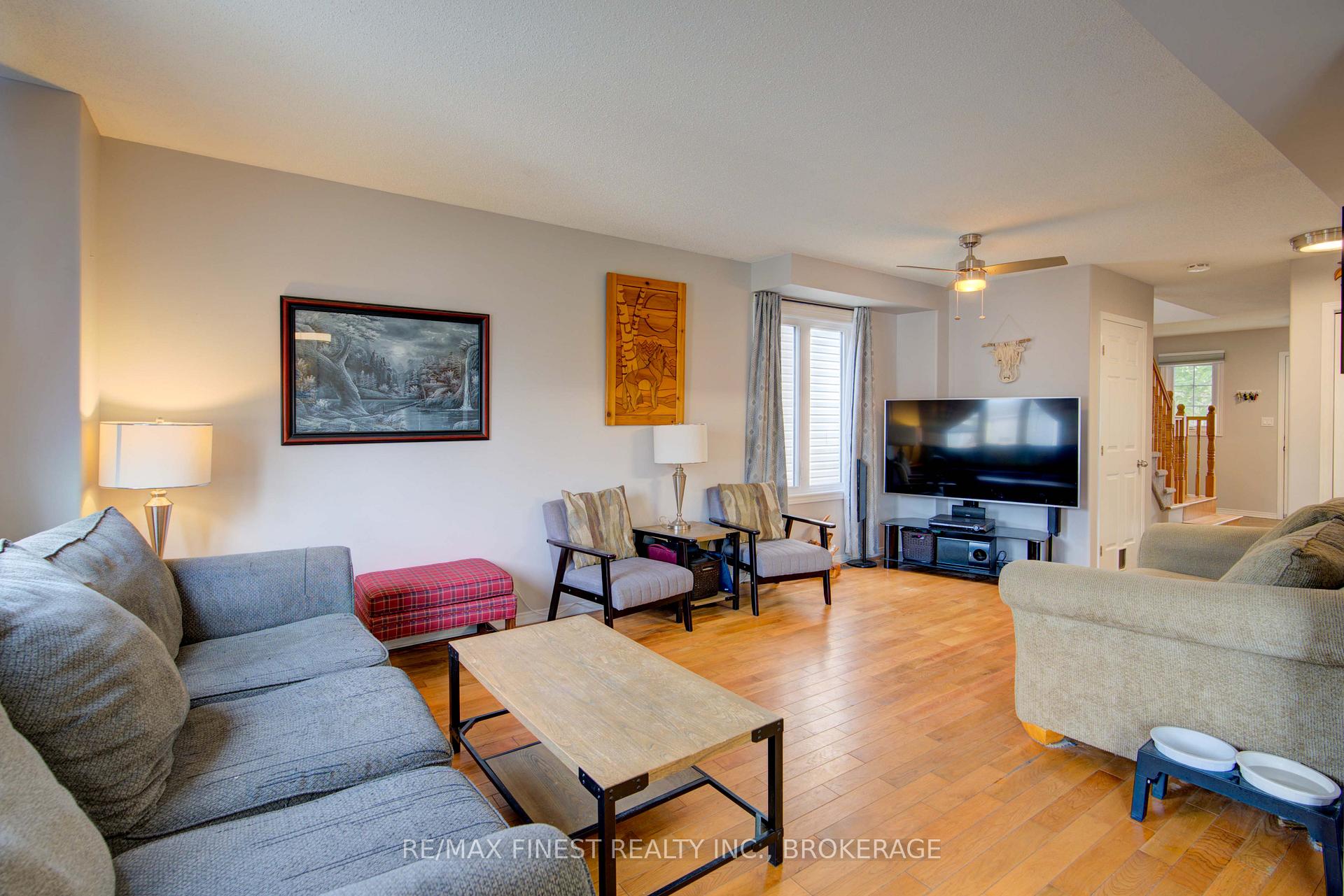 Photo 26 of 586 Freeman Crescent, Kingston, Kingston East (Incl Barret Crt) — HOMEH