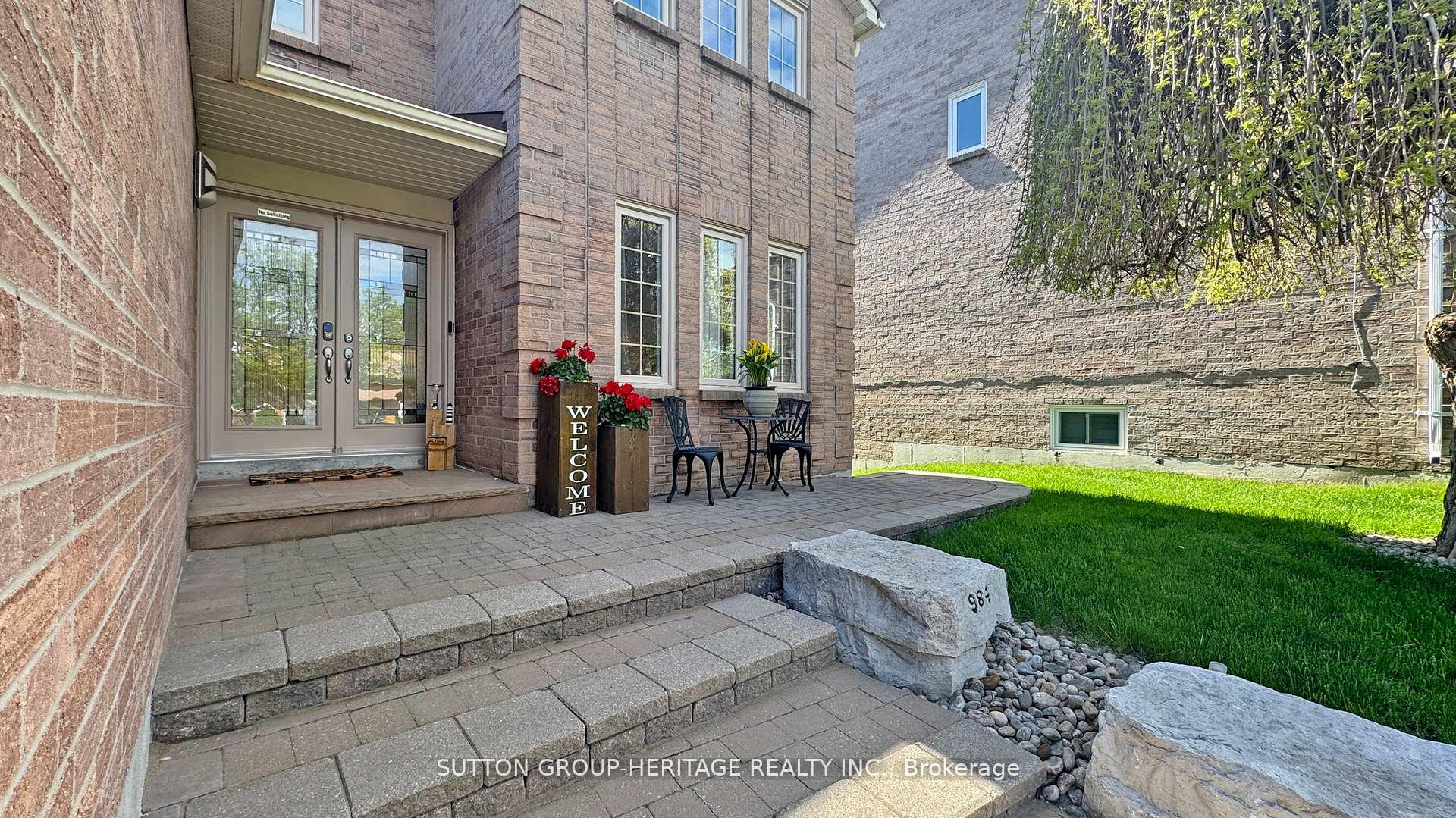 Photo 7 of 984 Rambleberry Avenue, Pickering, Liverpool — HOMEH