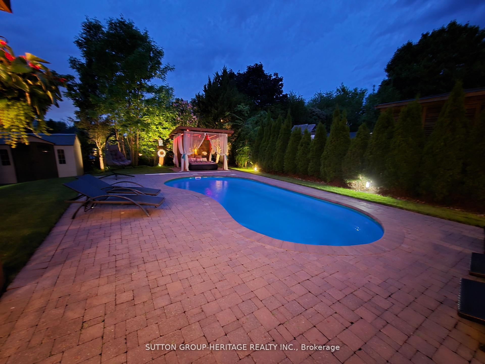 Photo 13 of 984 Rambleberry Avenue, Pickering, Liverpool — HOMEH