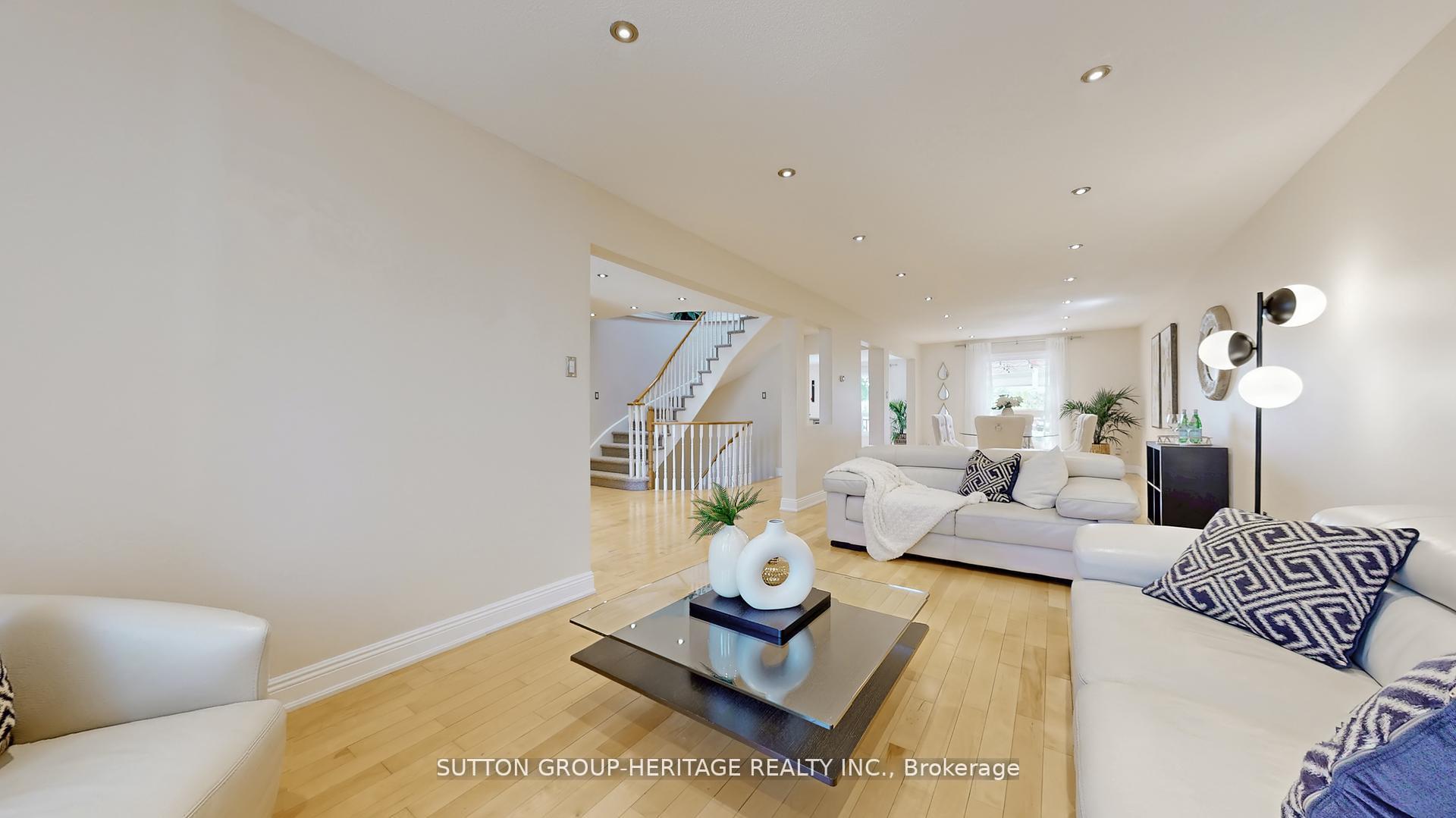 Photo 11 of 984 Rambleberry Avenue, Pickering, Liverpool — HOMEH