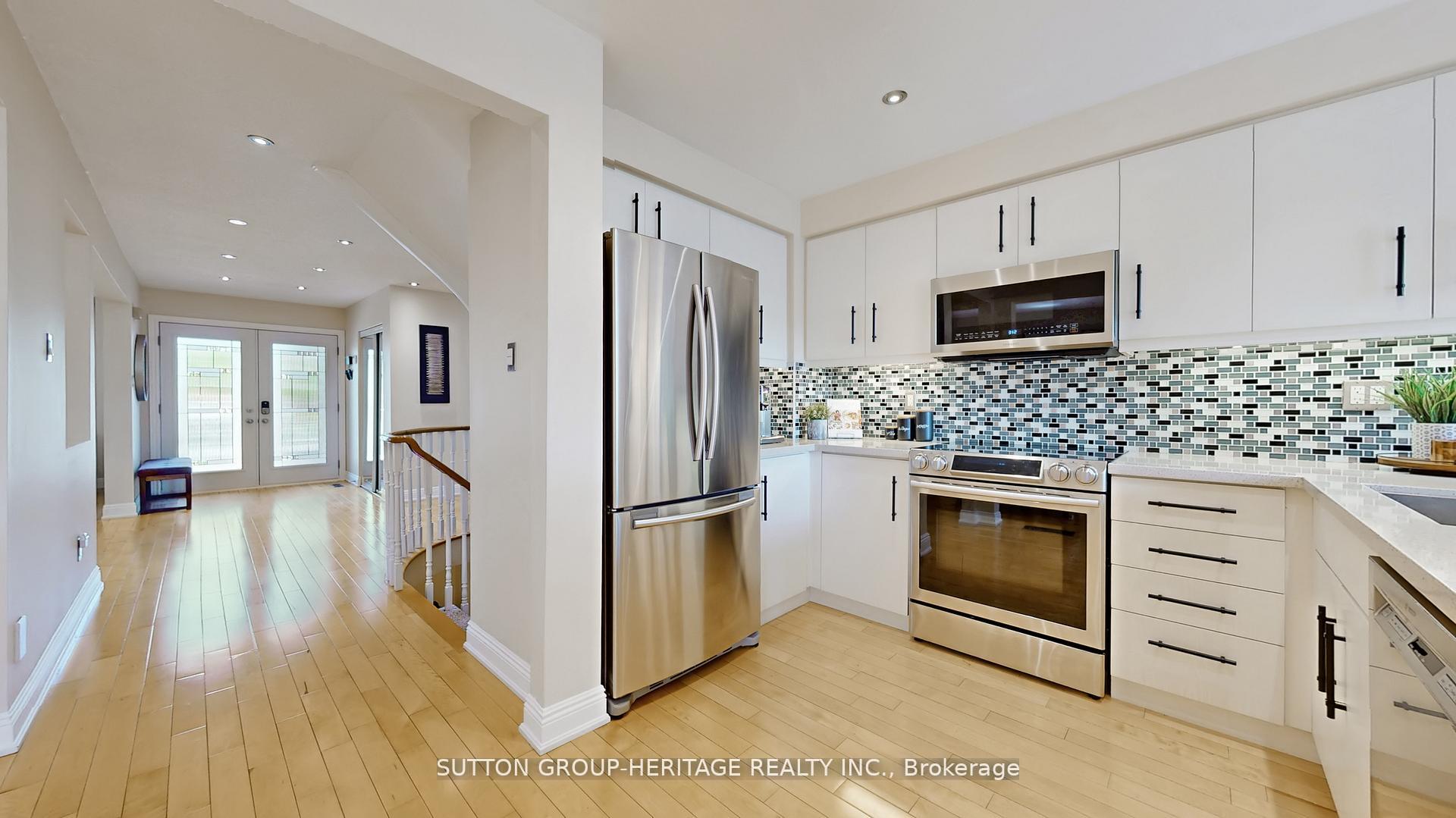 Photo 15 of 984 Rambleberry Avenue, Pickering, Liverpool — HOMEH