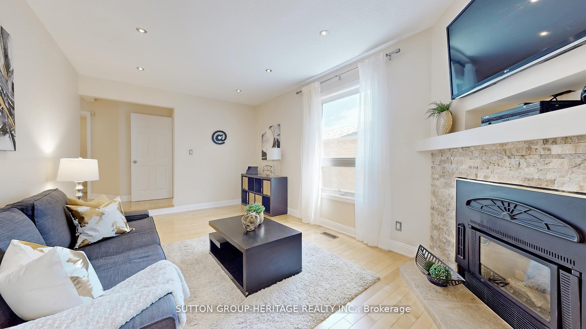 Photo 29 of 984 Rambleberry Avenue, Pickering, Liverpool — HOMEH