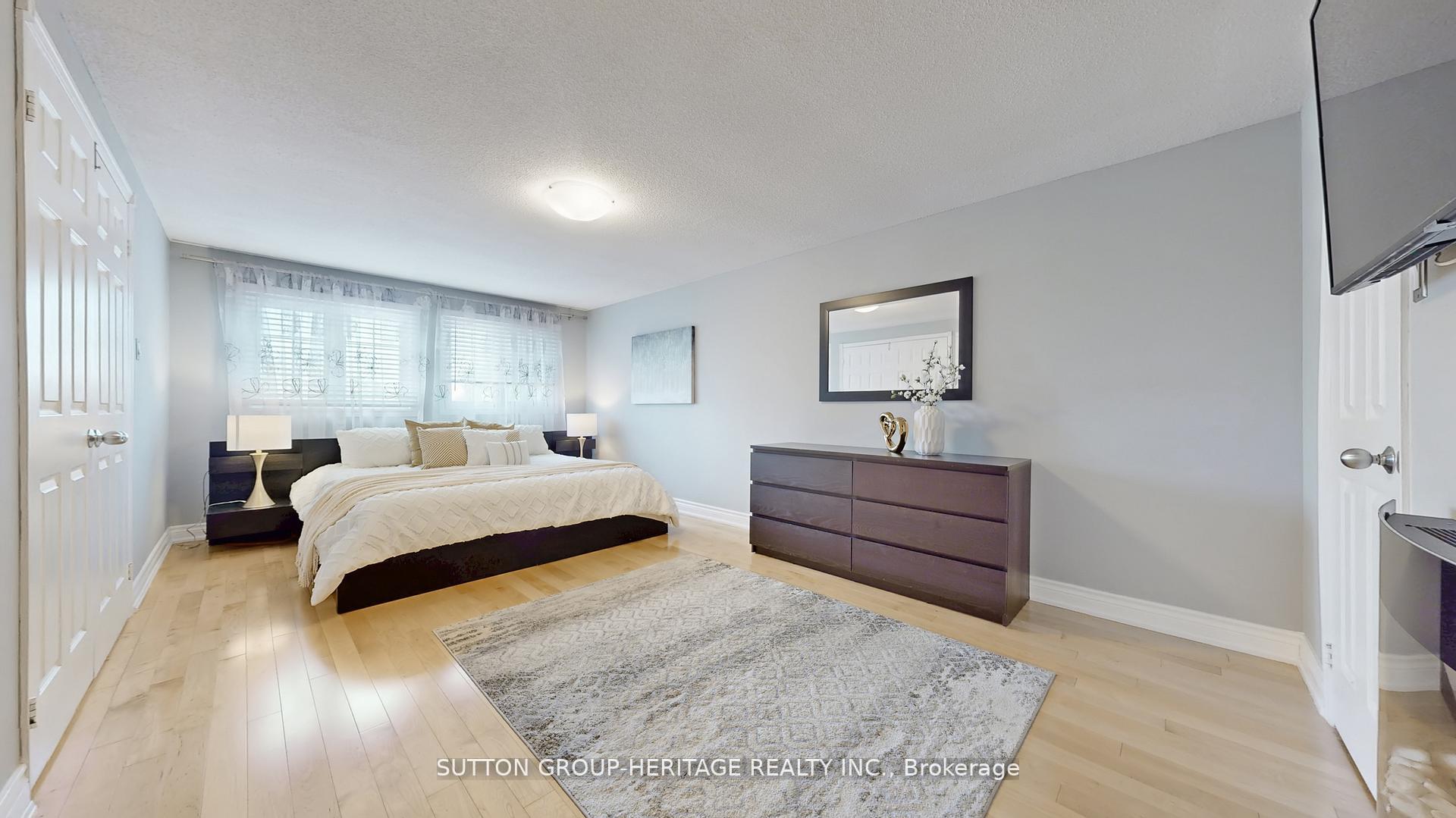 Photo 32 of 984 Rambleberry Avenue, Pickering, Liverpool — HOMEH