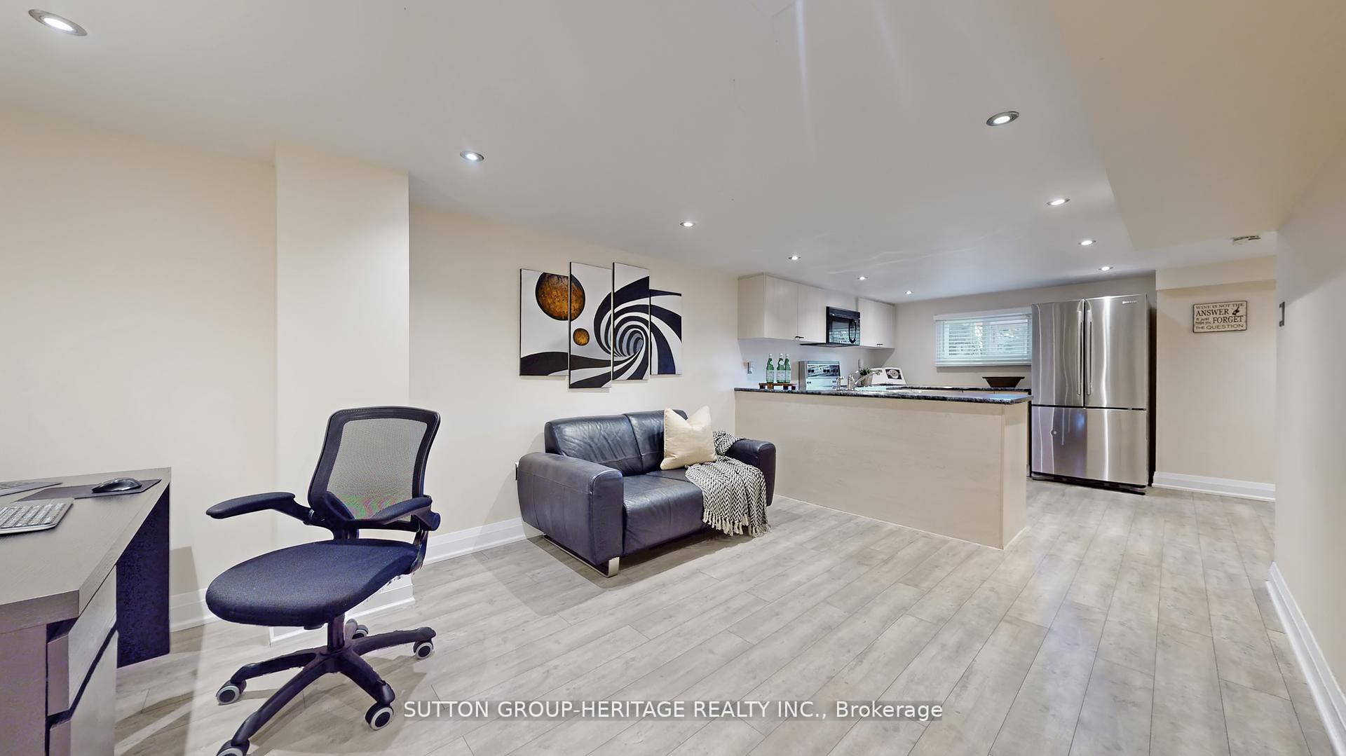 Photo 40 of 984 Rambleberry Avenue, Pickering, Liverpool — HOMEH
