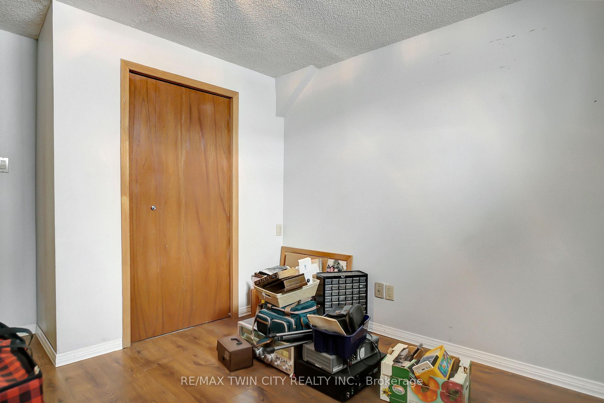 Photo 29 of 562 Champlain Boulevard, Cambridge — HOMEH