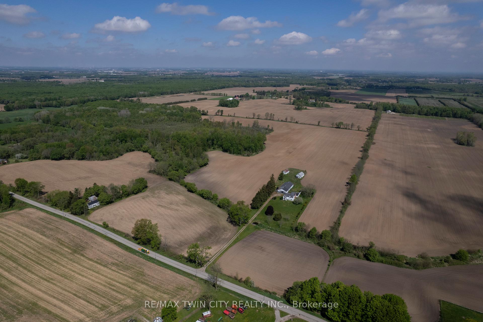 Photo 3 of 274 Thirteenth Conc. Road, Brant, Burford — HOMEH