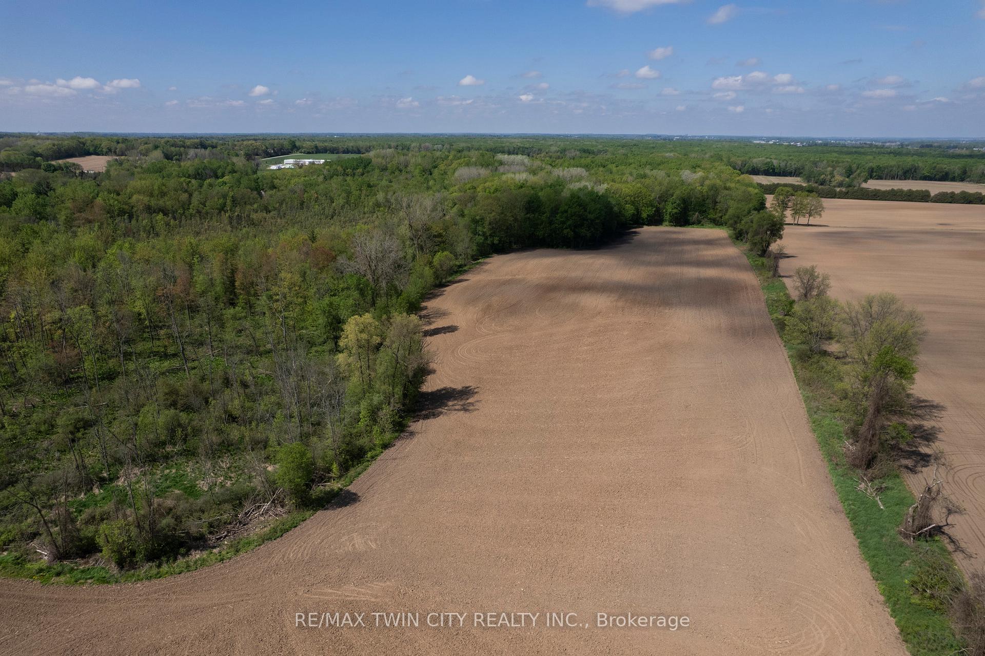 Photo 5 of 274 Thirteenth Conc. Road, Brant, Burford — HOMEH