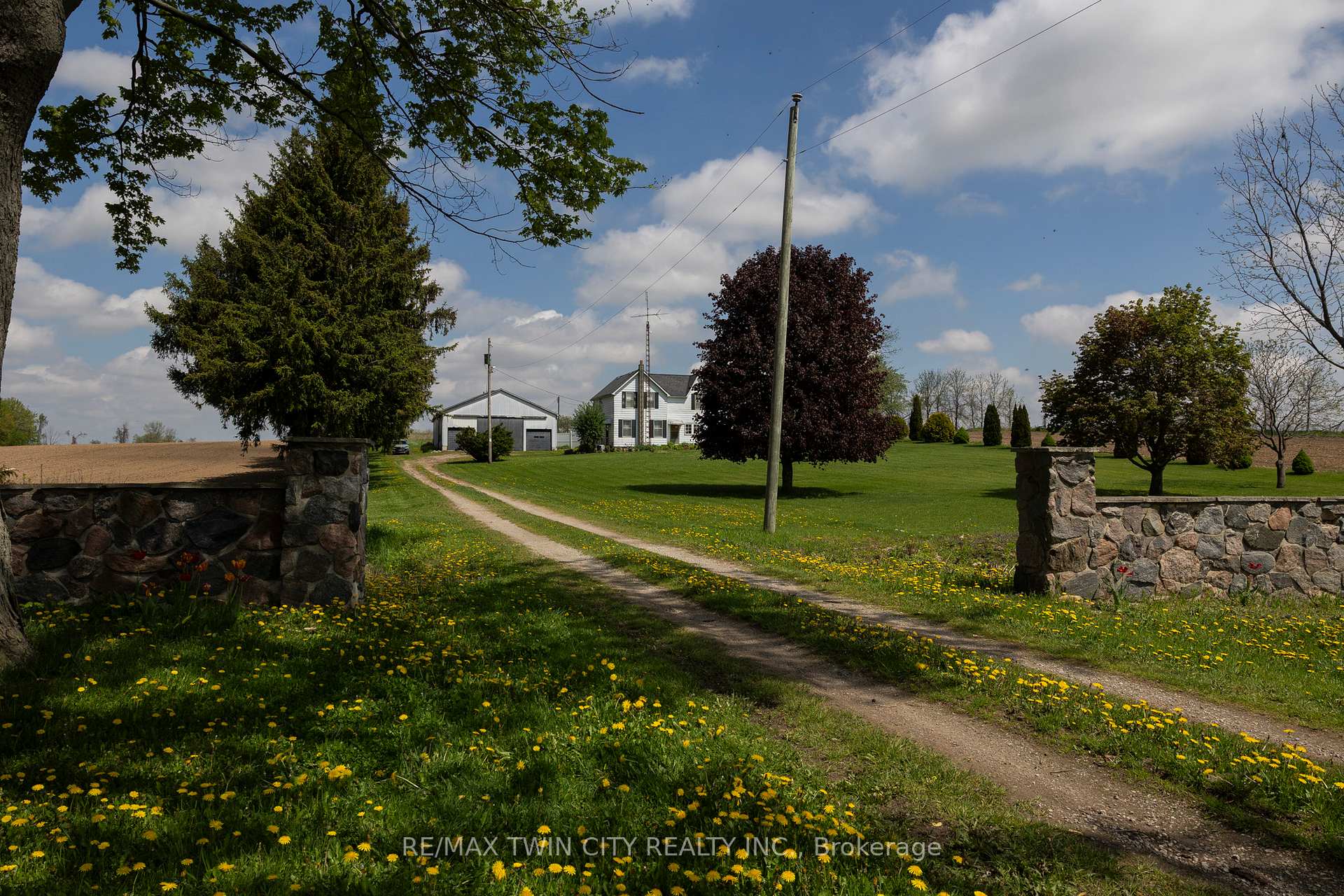 Photo 12 of 274 Thirteenth Conc. Road, Brant, Burford — HOMEH