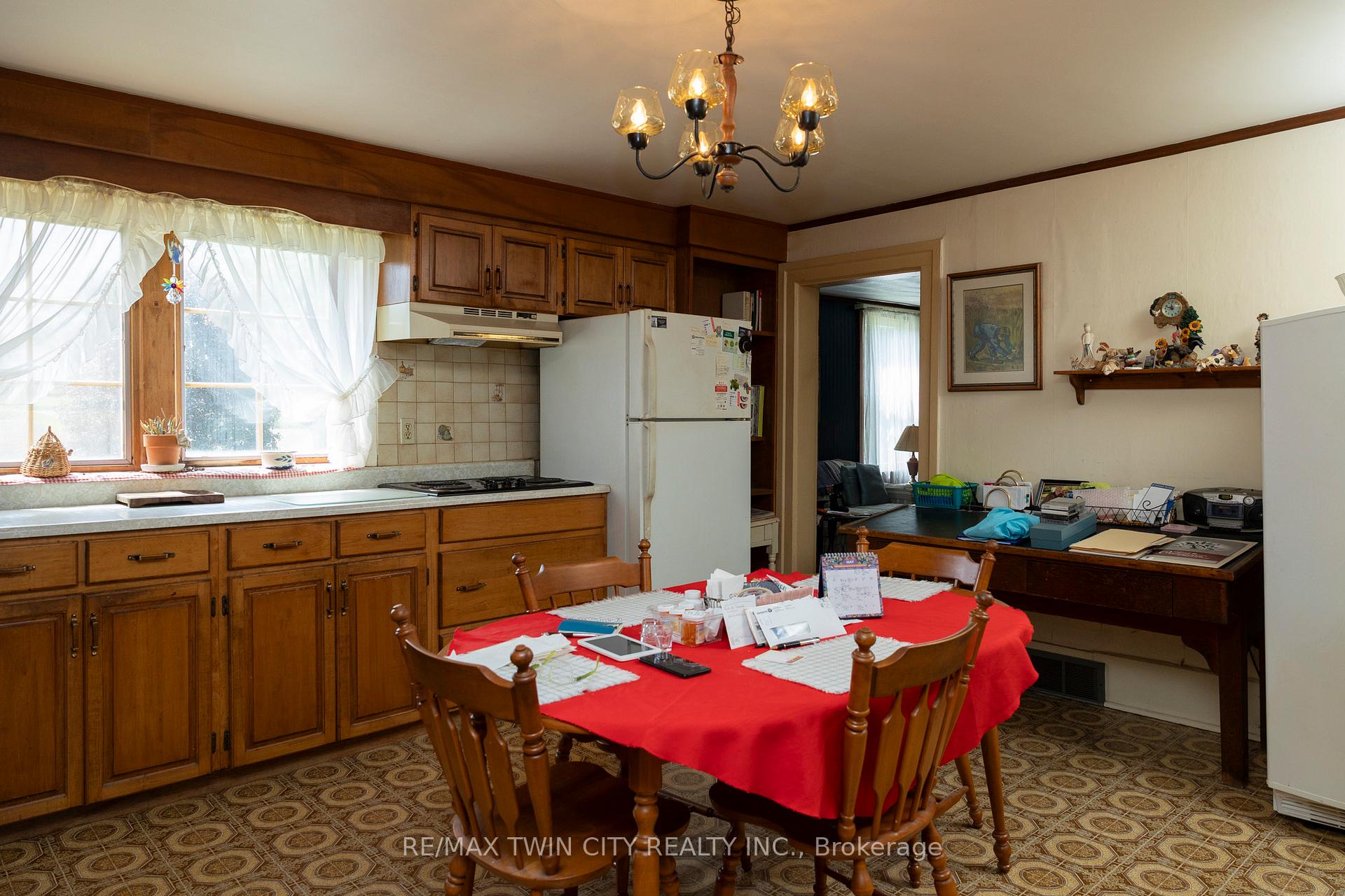 Photo 17 of 274 Thirteenth Conc. Road, Brant, Burford — HOMEH