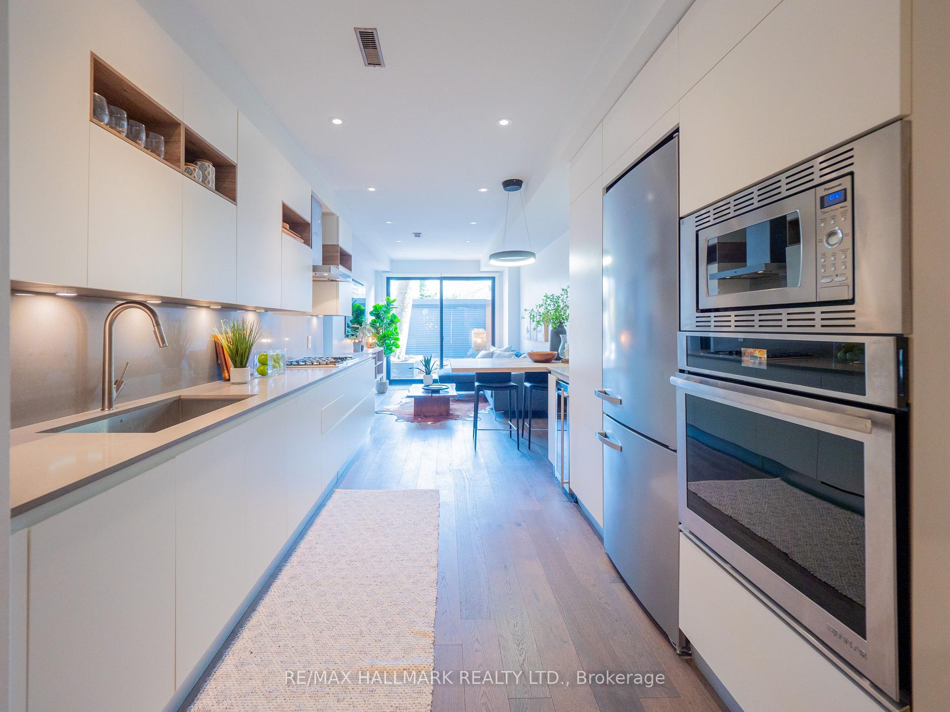 Photo 11 of 161 Pape Avenue, Toronto, South Riverdale — HOMEH