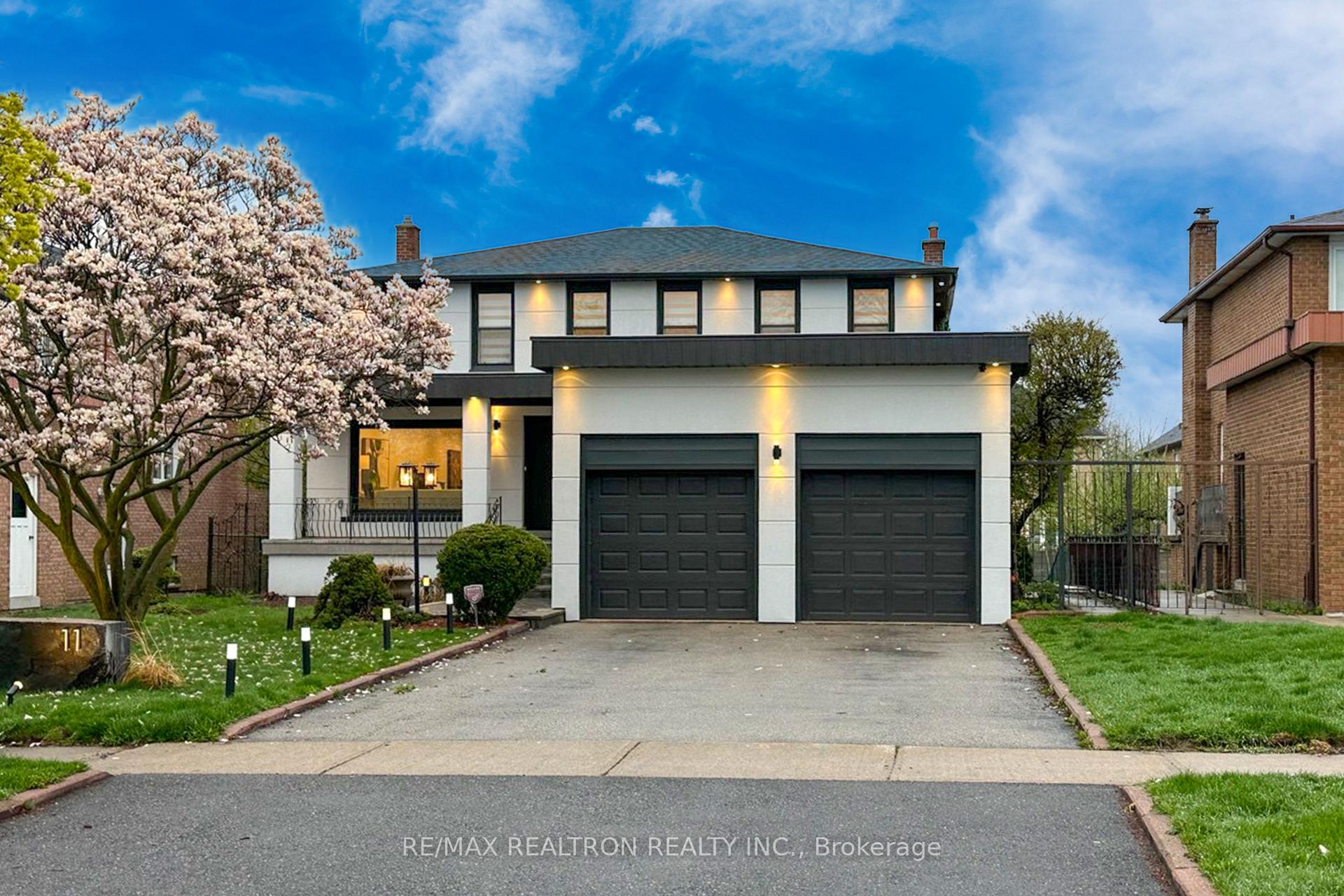 Photo 1 of 11 Baldwin Avenue, Vaughan, Concord — HOMEH