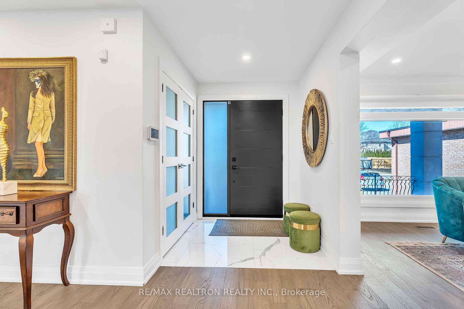 Photo 5 of 11 Baldwin Avenue, Vaughan, Concord — HOMEH
