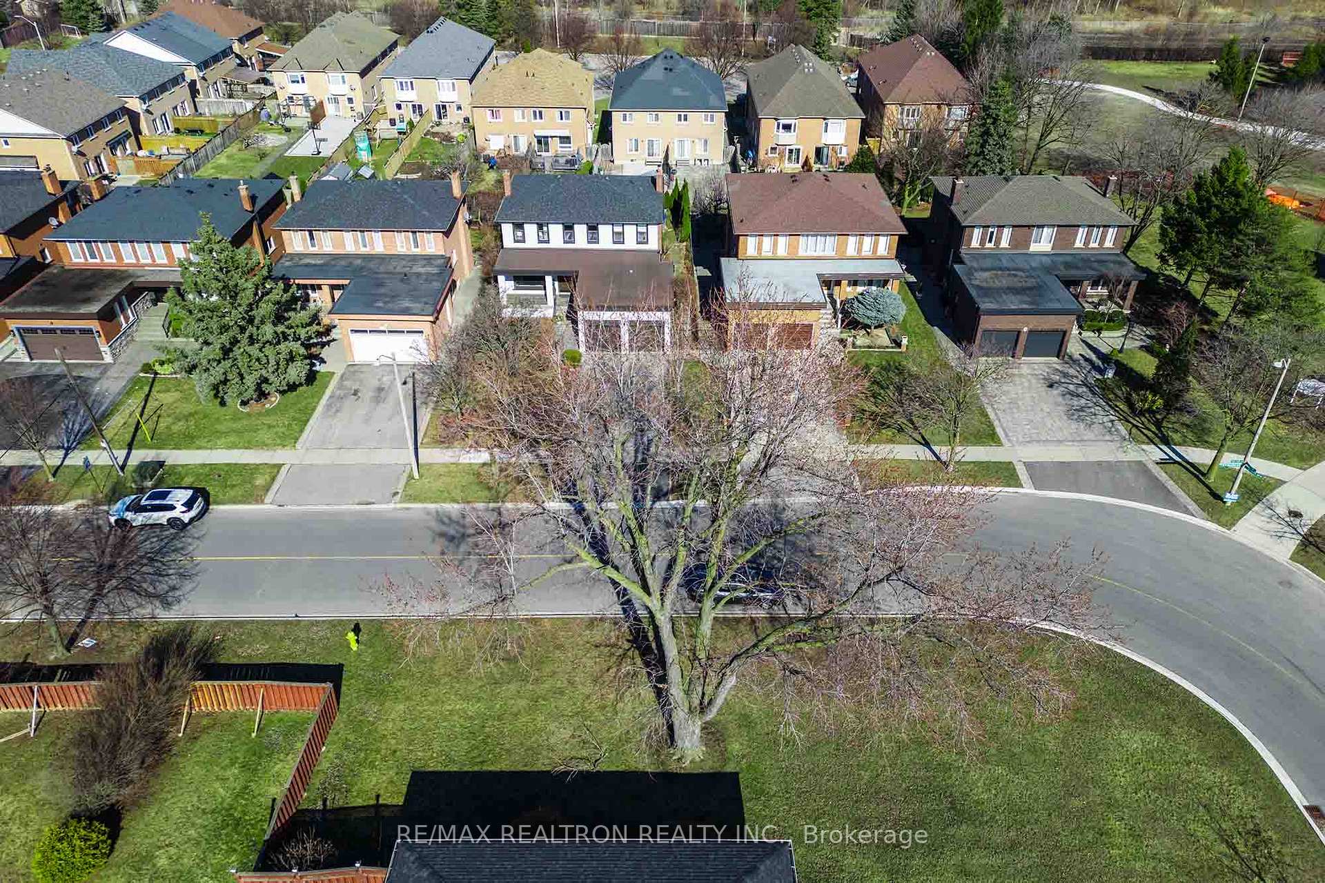 Photo 39 of 11 Baldwin Avenue, Vaughan, Concord — HOMEH