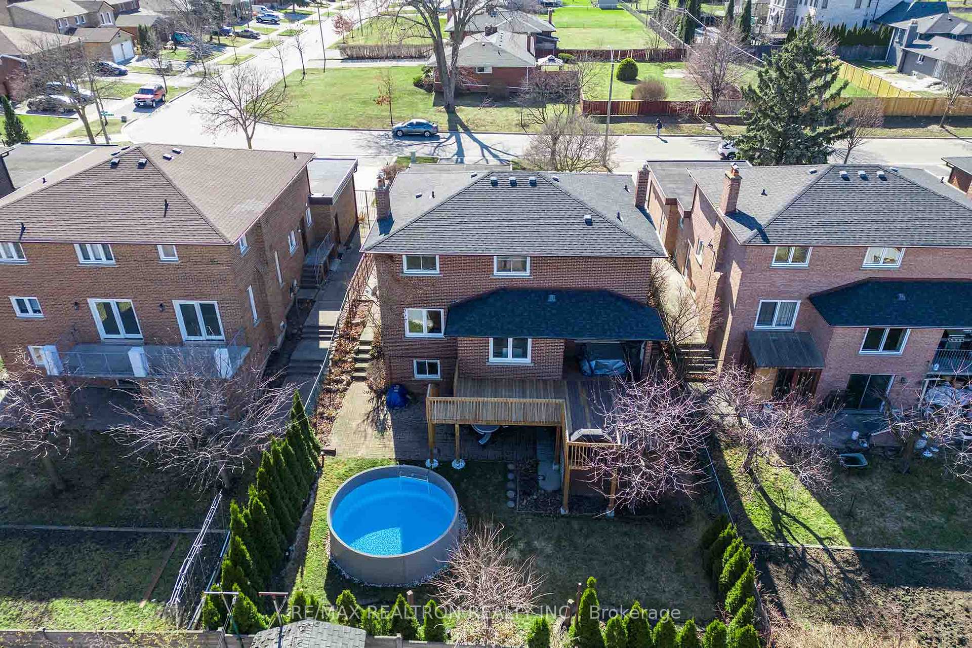 Photo 43 of 11 Baldwin Avenue, Vaughan, Concord — HOMEH