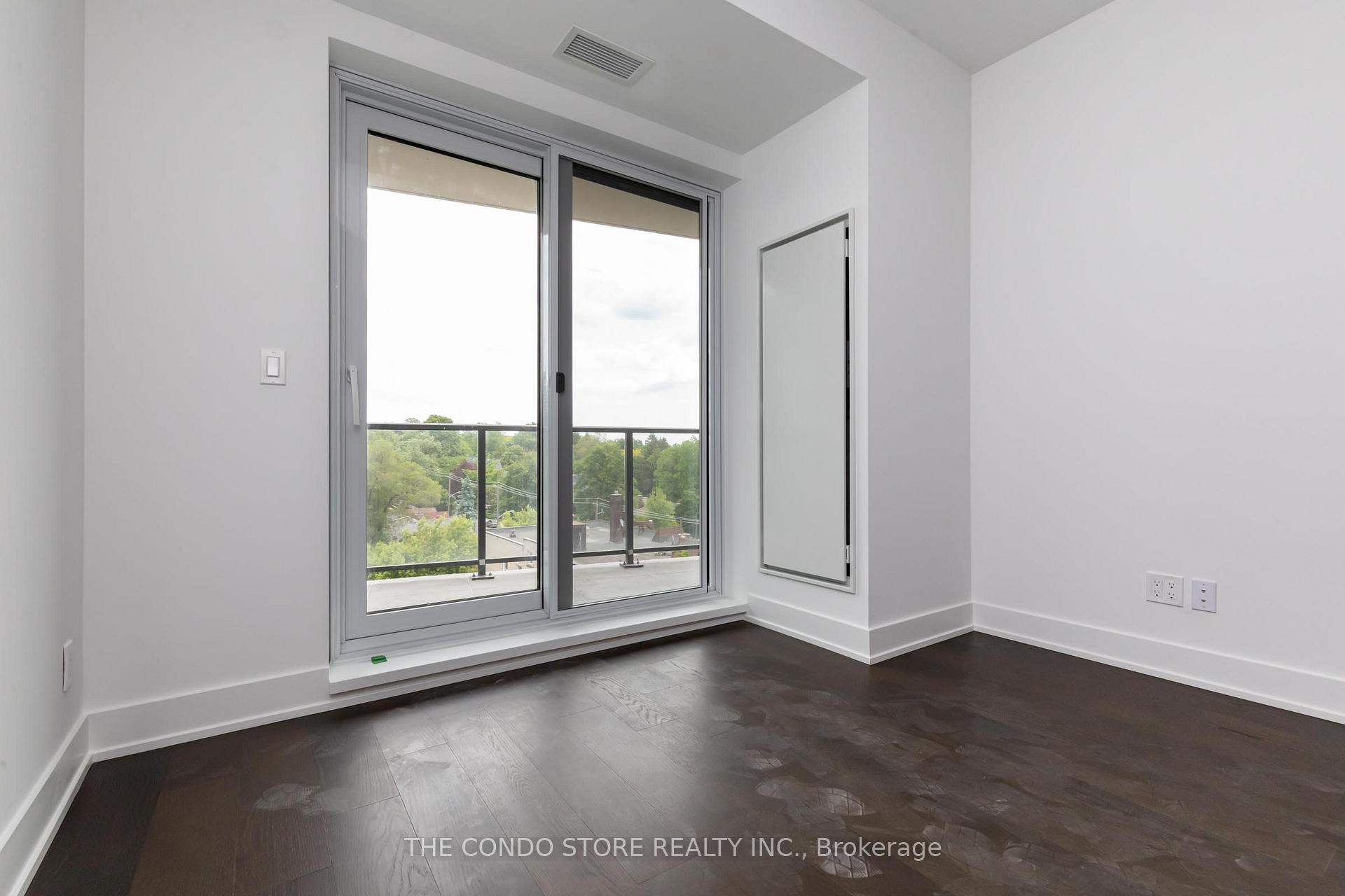 Photo 2 of Unit 604, 8 Manor Road W, Toronto, Yonge-Eglinton — HOMEH