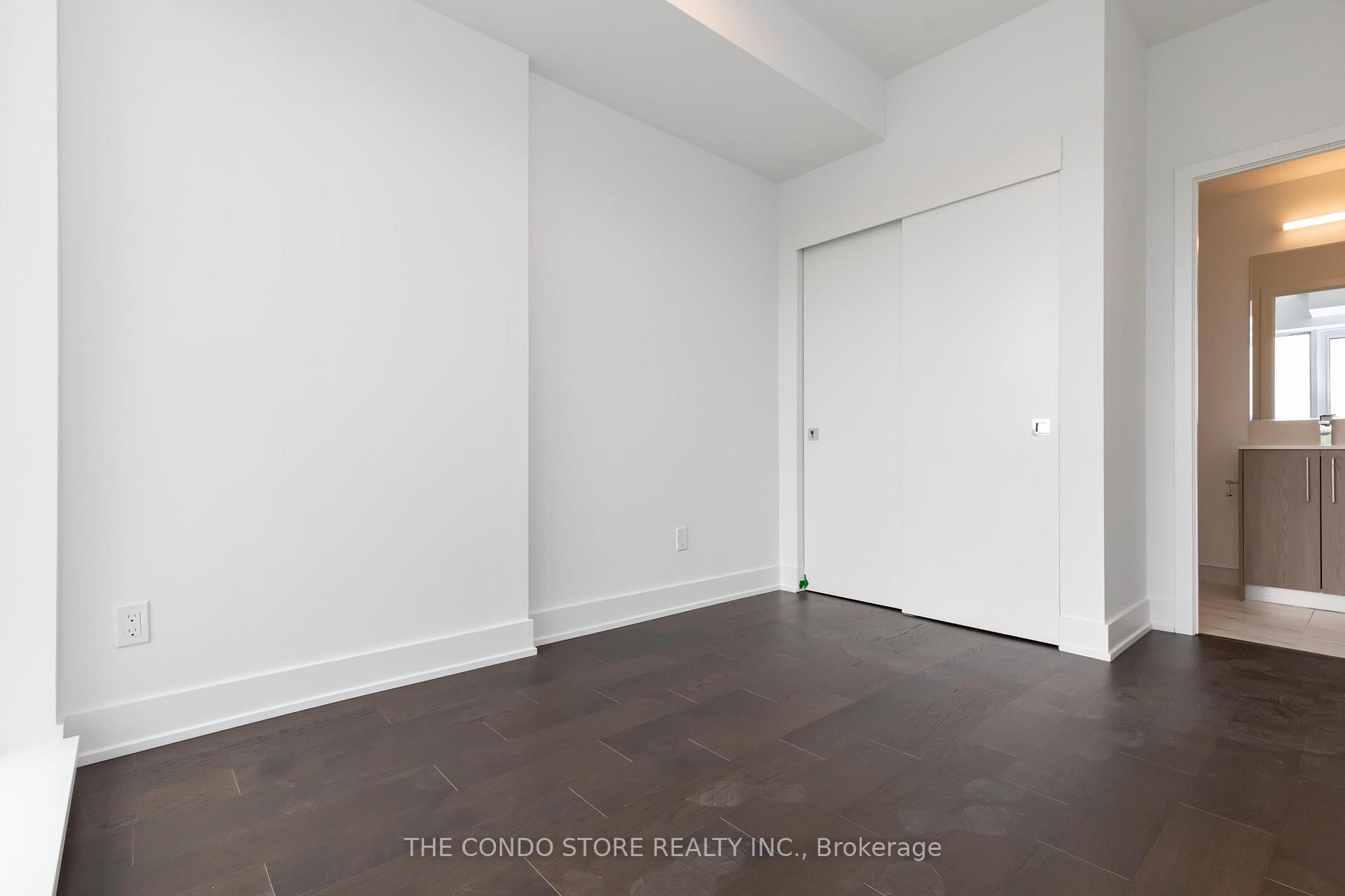 Photo 7 of Unit 604, 8 Manor Road W, Toronto, Yonge-Eglinton — HOMEH
