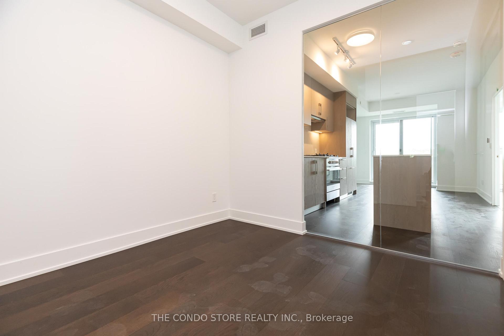 Photo 17 of Unit 604, 8 Manor Road W, Toronto, Yonge-Eglinton — HOMEH