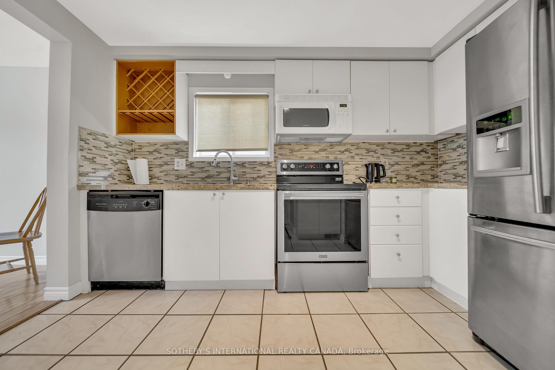 Photo 17 of 16 Moss Place, Guelph, Kortright West — HOMEH