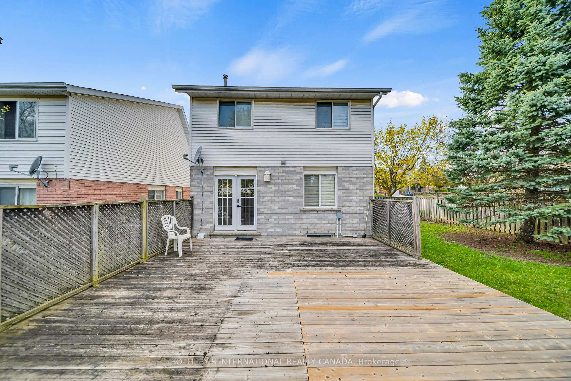 Photo 35 of 16 Moss Place, Guelph, Kortright West — HOMEH