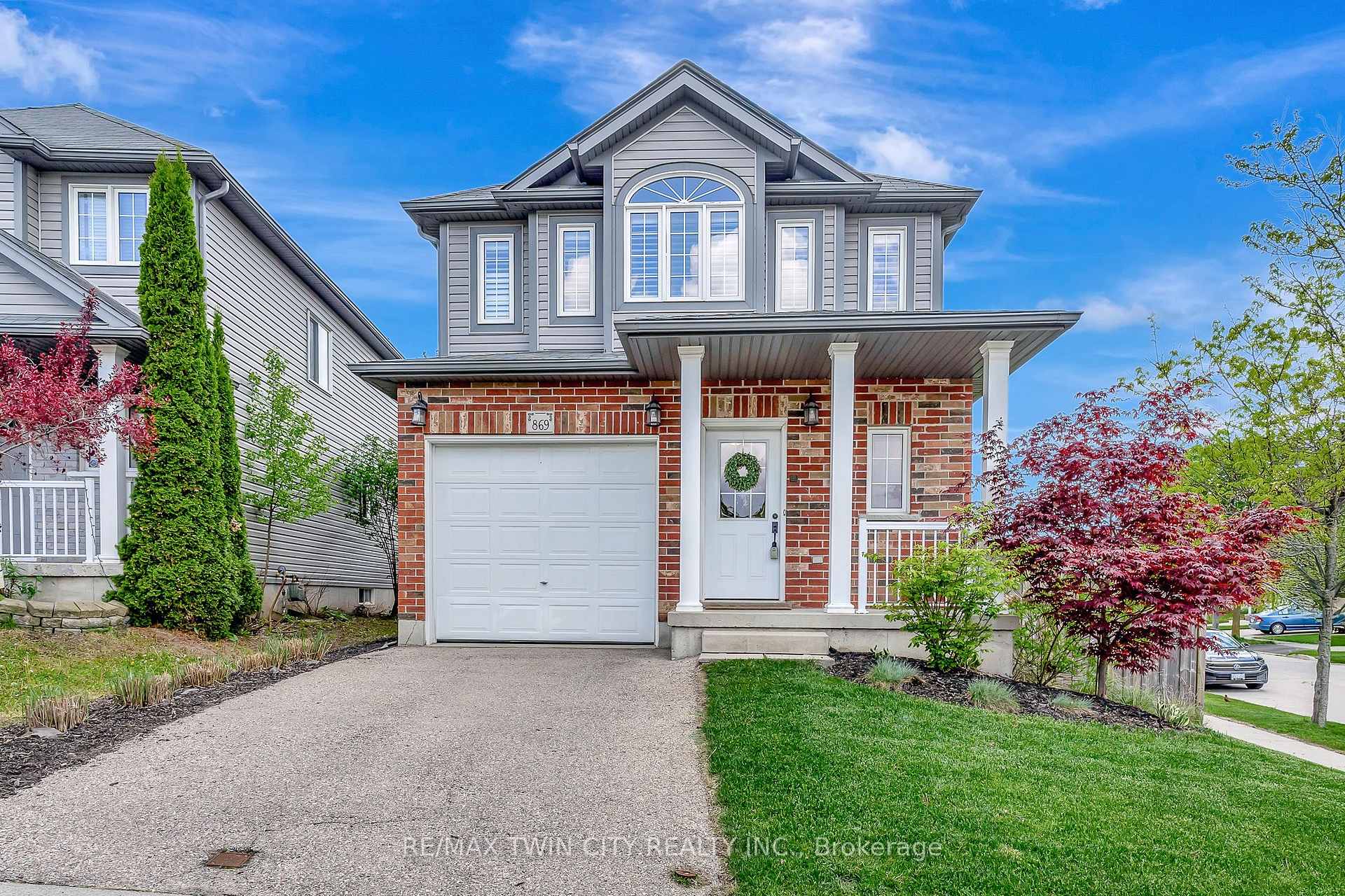 Photo 1 of 869 Laurelwood Drive, Waterloo — HOMEH
