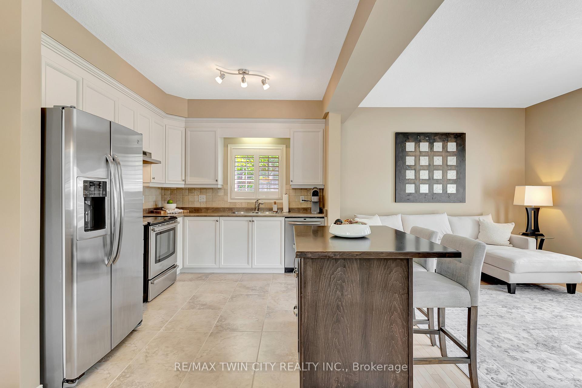 Photo 19 of 869 Laurelwood Drive, Waterloo — HOMEH