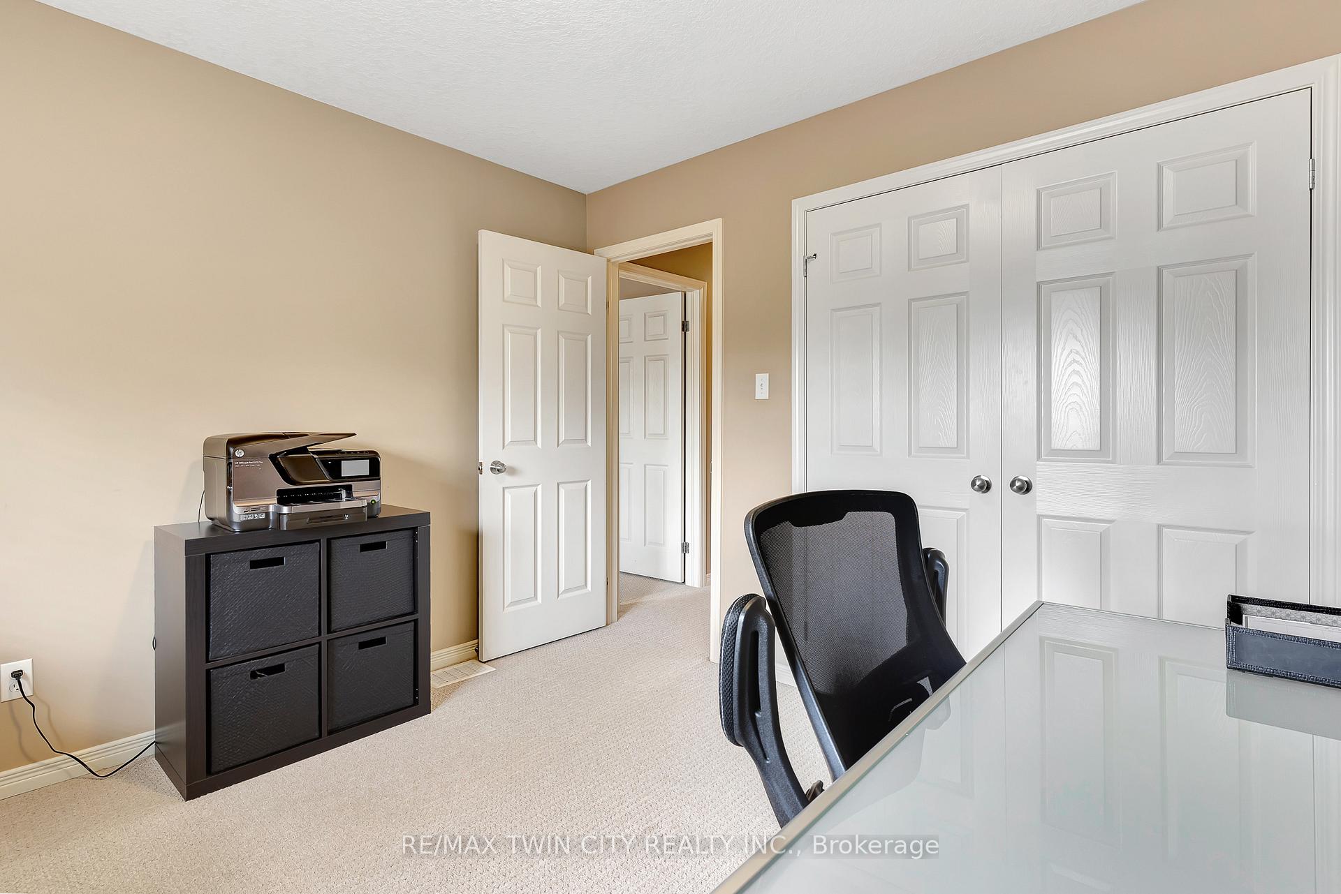 Photo 26 of 869 Laurelwood Drive, Waterloo — HOMEH