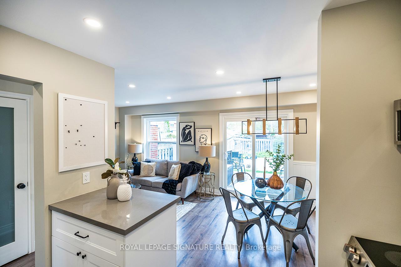 Photo 16 of 12 Fulton Crescent, Whitby, Williamsburg — HOMEH