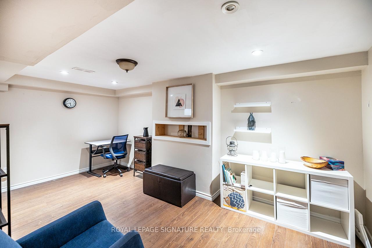 Photo 19 of 12 Fulton Crescent, Whitby, Williamsburg — HOMEH