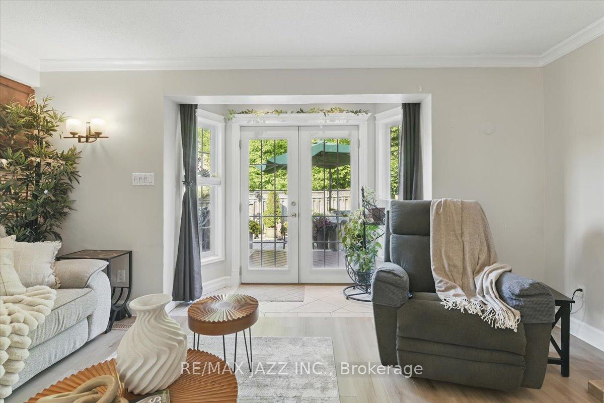 Photo 14 of 653 Cowan Circle, Pickering, Rosebank — HOMEH