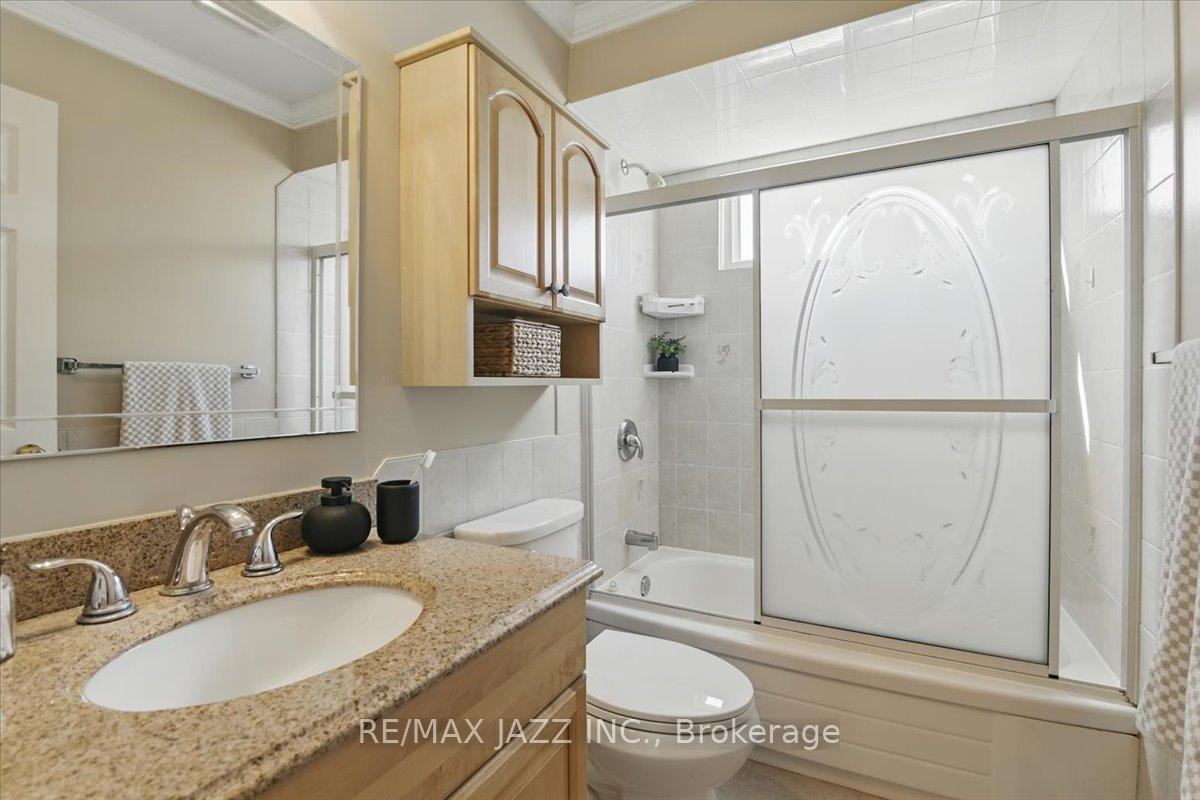 Photo 16 of 653 Cowan Circle, Pickering, Rosebank — HOMEH
