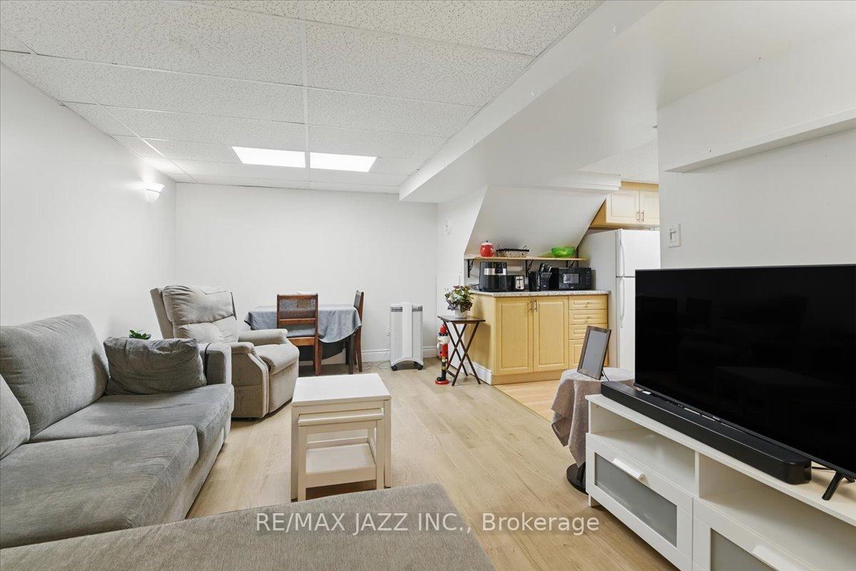 Photo 28 of 653 Cowan Circle, Pickering, Rosebank — HOMEH