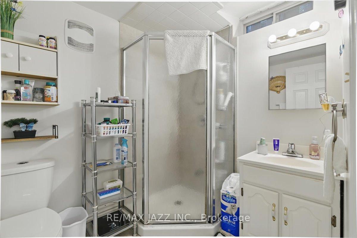 Photo 26 of 653 Cowan Circle, Pickering, Rosebank — HOMEH